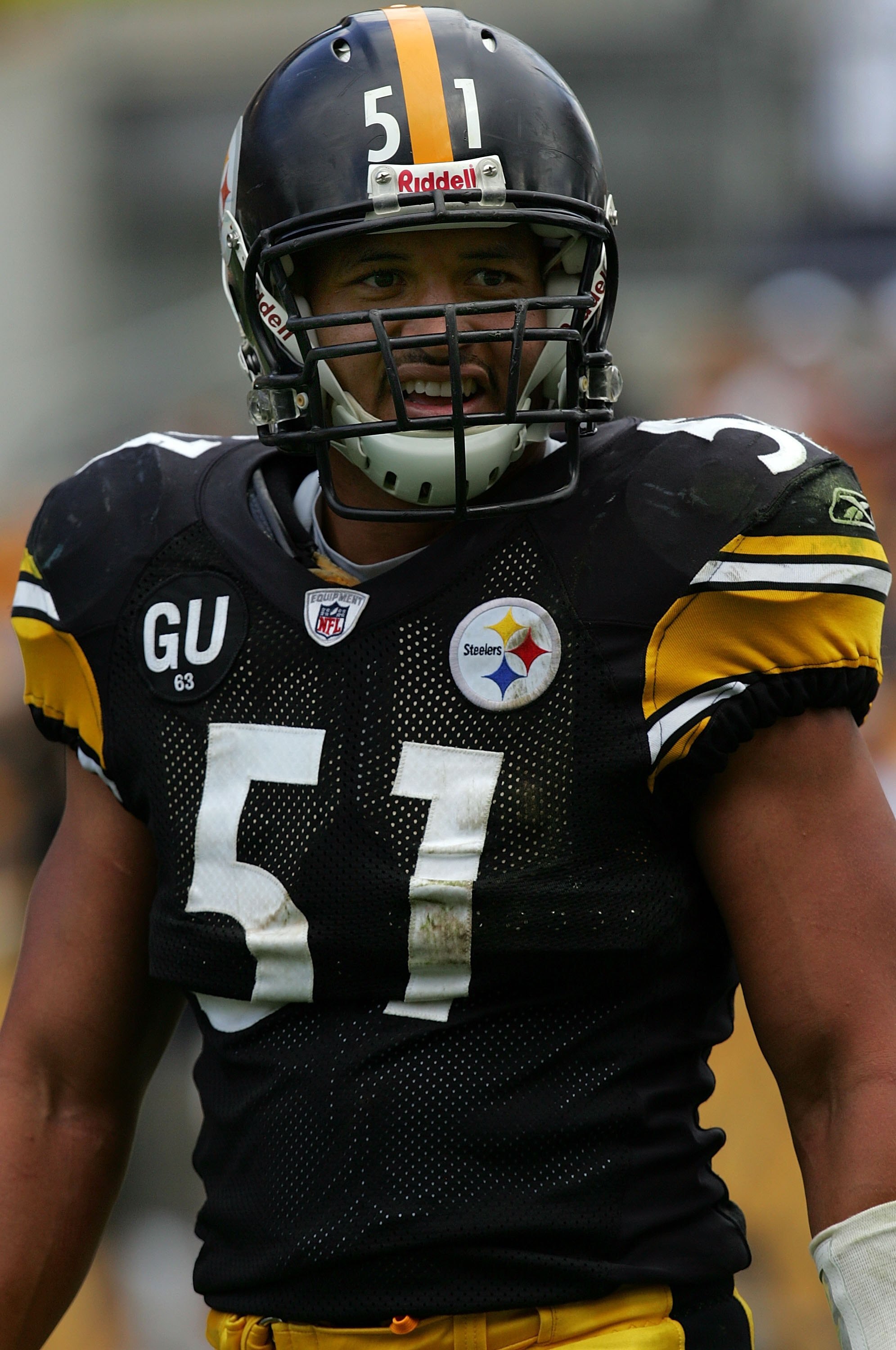 PITTSBURGH - SEPTEMBER 07:  Linebacker James Farrior #51 of the Pittsburgh Steelers during play against the Houston Texans on September 7, 2008 at Heinz Field in Pittsburgh, Pennsylvania.  (Photo by Ronald Martinez/Getty Images)