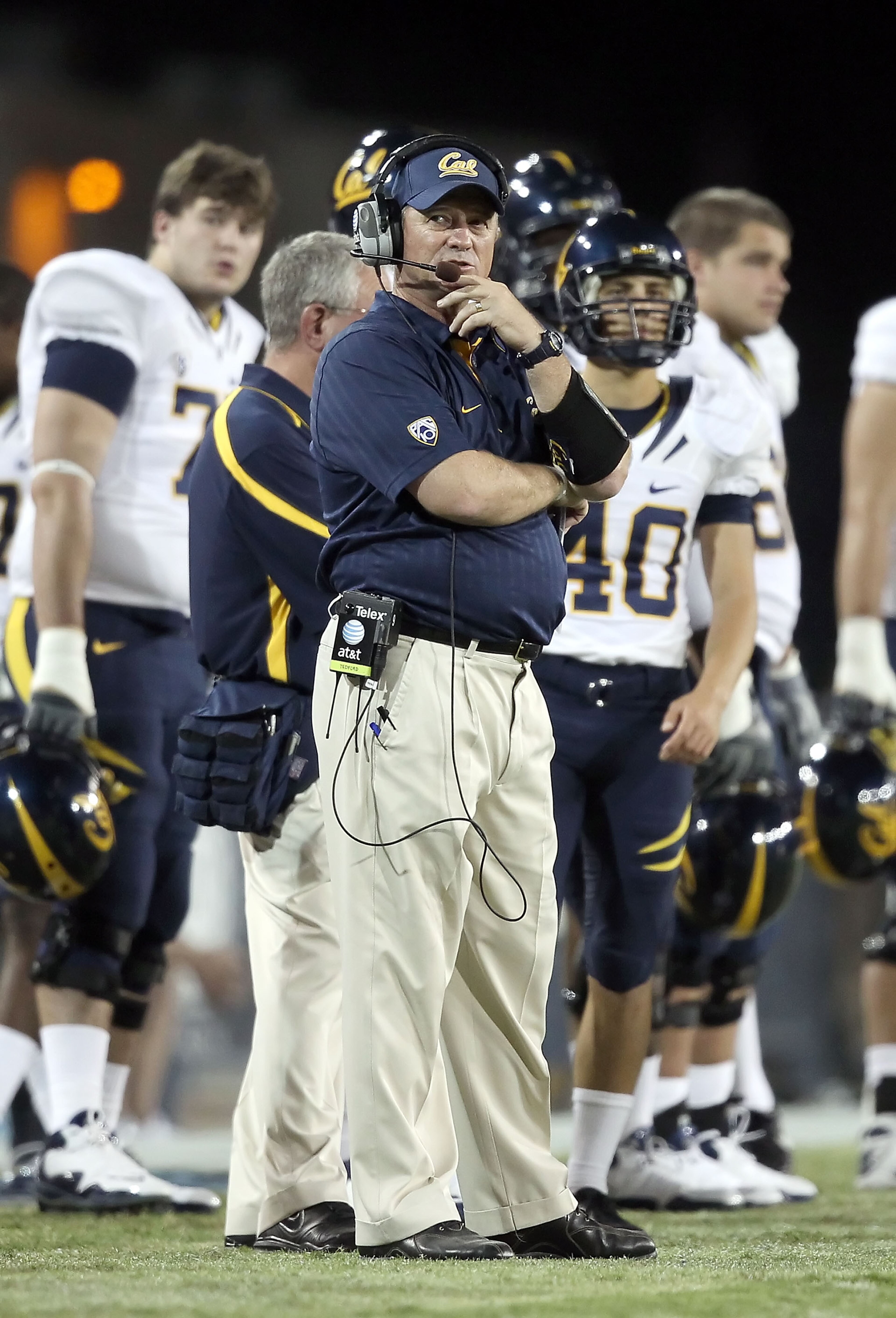 TUCSON, AZ - SEPTEMBER 25:  Head coach Jeff Tedford of the California Golden Bears on the sidelines during the college football game against the Arizona Wildcats at Arizona Stadium on September 25, 2010 in Tucson, Arizona.  The Wildcats defeated the Golde