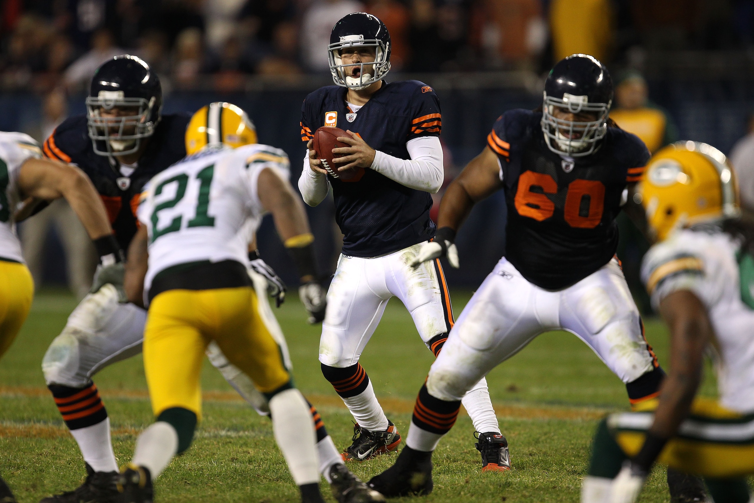 CHICAGO - SEPTEMBER 27:  Quarterback Jay Cutler #6 of the Chicago Bears looks to pass against the Green Bay Packers at Soldier Field on September 27, 2010 in Chicago, Illinois. The Bears won 20-17. (Photo by Jonathan Daniel/Getty Images)