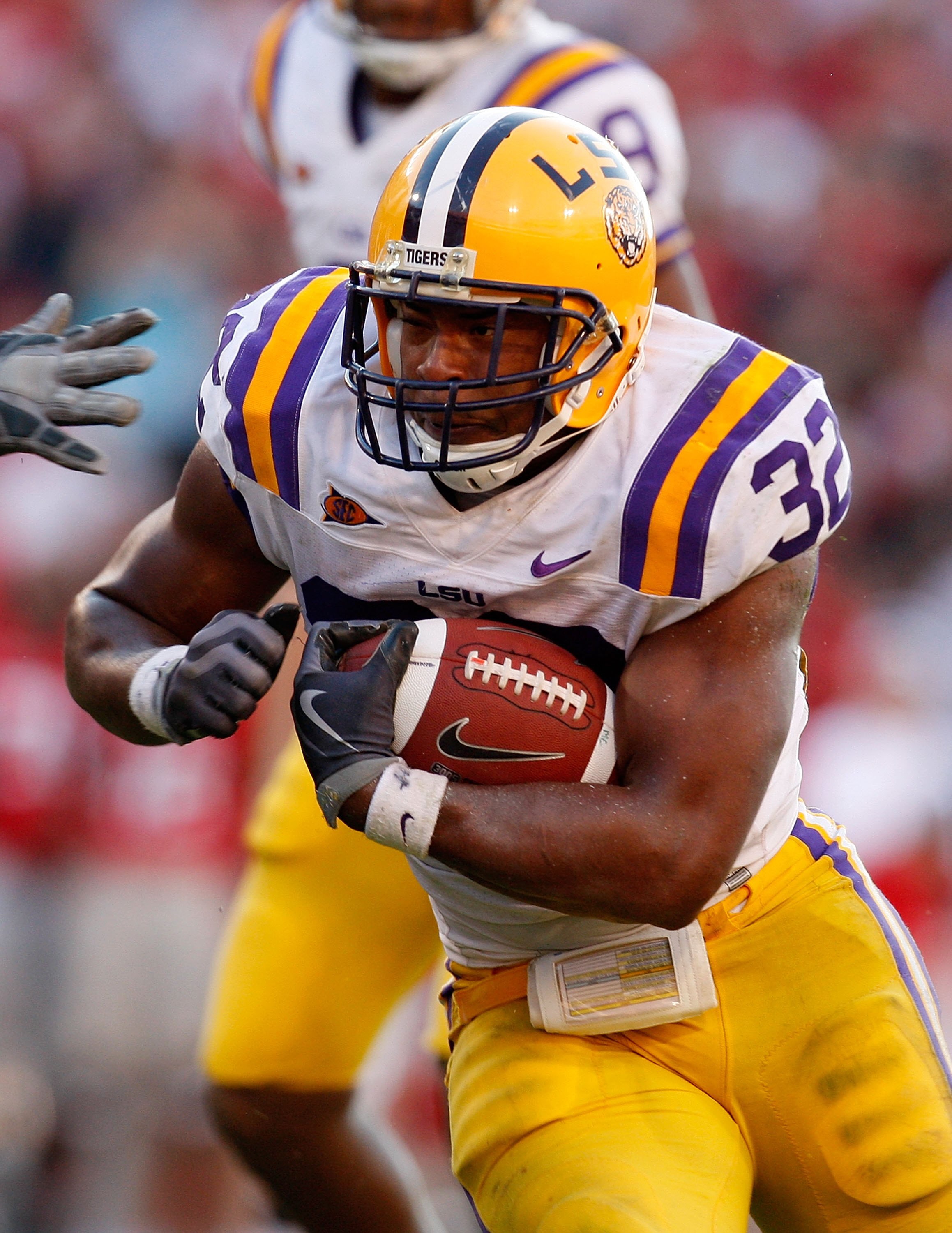 ATHENS, GA - OCTOBER 03:  Charles Scott #32 of the Louisiana State University Tigers against the Georgia Bulldogs at Sanford Stadium on October 3, 2009 in Athens, Georgia.  (Photo by Kevin C. Cox/Getty Images)