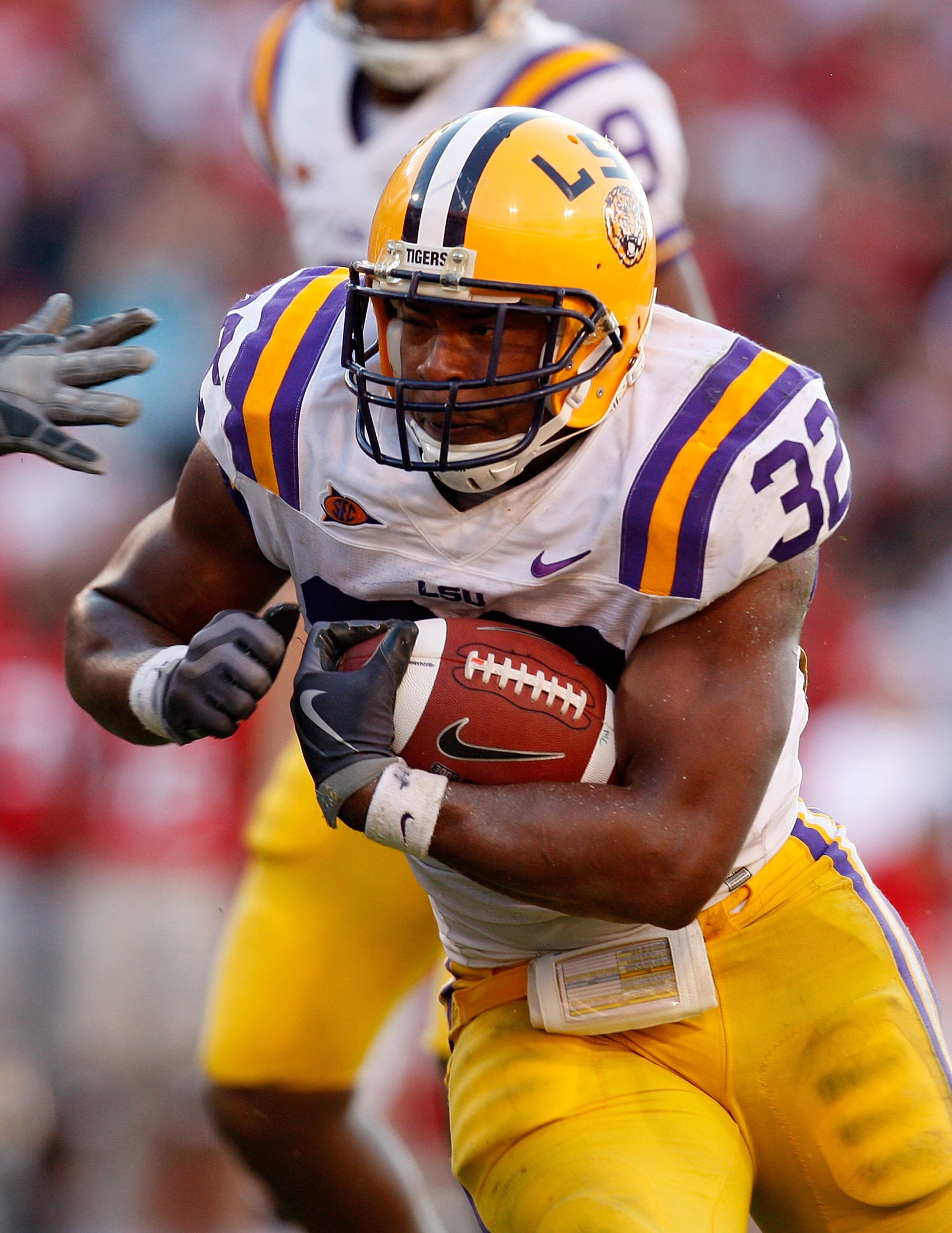 ATHENS, GA - OCTOBER 03:  Charles Scott #32 of the Louisiana State University Tigers against the Georgia Bulldogs at Sanford Stadium on October 3, 2009 in Athens, Georgia.  (Photo by Kevin C. Cox/Getty Images)