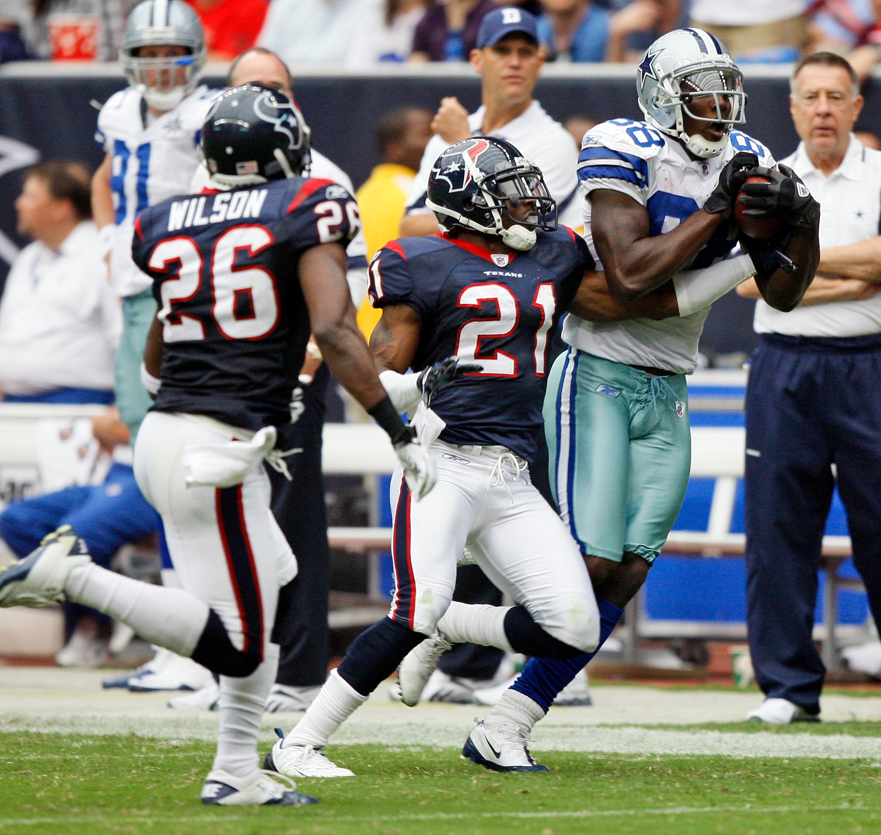 HOUSTON - SEPTEMBER 26:  Wide receiver Dez Bryant #88 of the Dallas Cowboys completes a 30 yard reception as he beats cornerback Brice McCain #21 of the Houston Texans on the play at Reliant Stadium on September 26, 2010 in Houston, Texas.  (Photo by Bob 