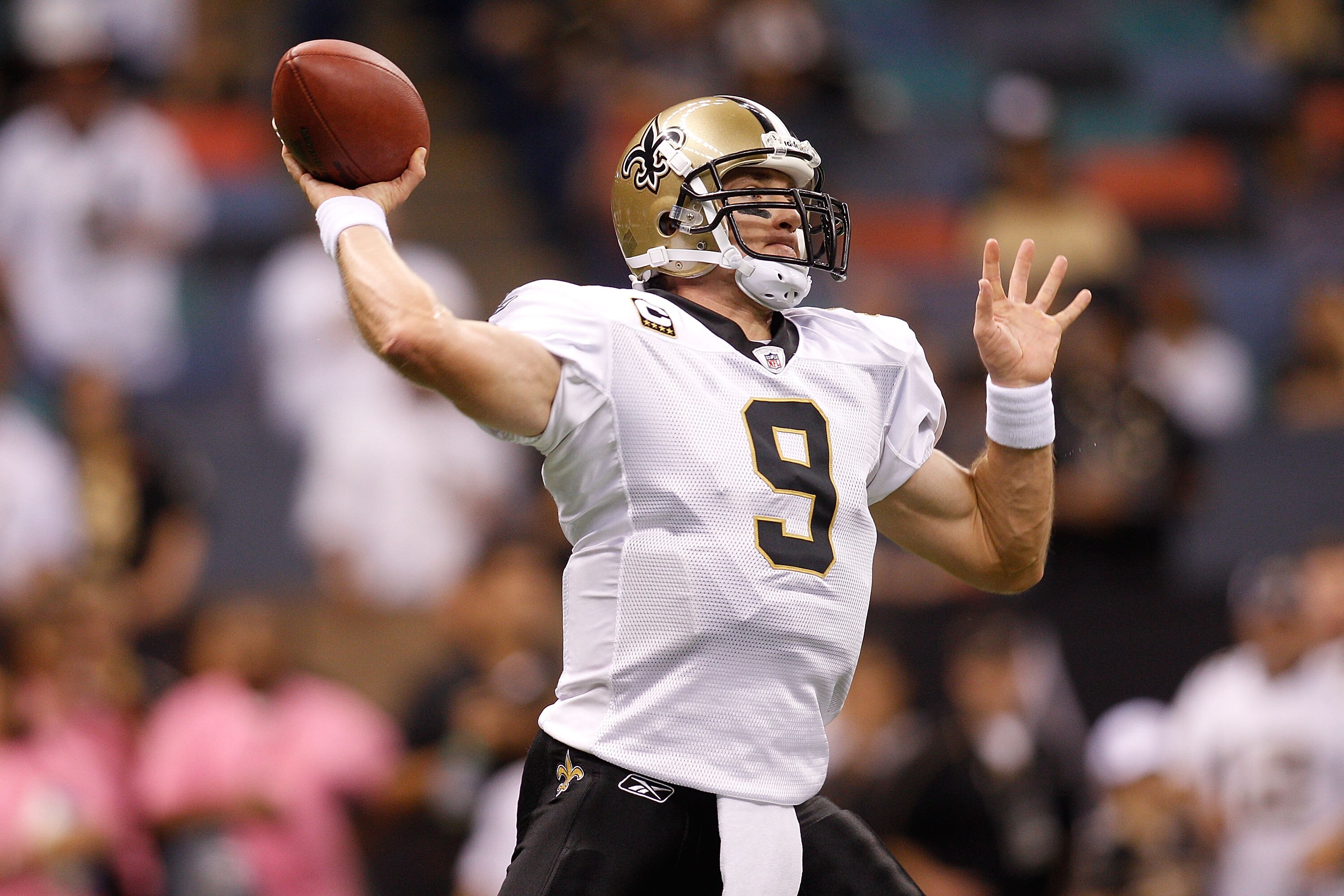NEW ORLEANS - SEPTEMBER 26:  Drew Brees #9 of the New Orleans Saints during pregame before playing the Atlanta Falcons at the Louisiana Superdome on September 26, 2010 in New Orleans, Louisiana.  (Photo by Chris Graythen/Getty Images)