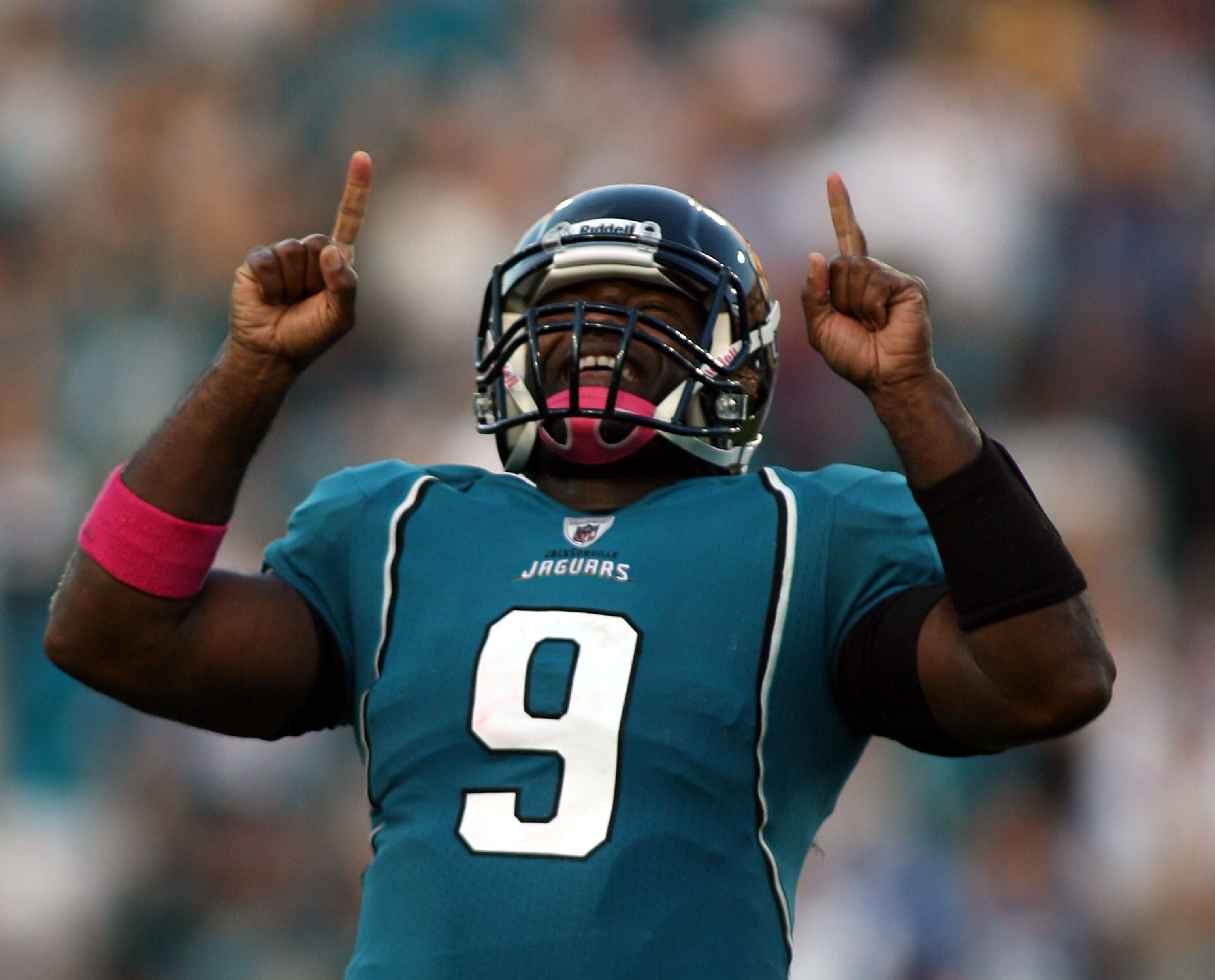 JACKSONVILLE, FL - OCTOBER 03:  Quarterback David Garrard #9 of the Jacksonville Jaguars celebrates the go ahead touchdown against the Indianapolis Colts at EverBank Field on October 3, 2010 in Jacksonville, Florida.  (Photo by Marc Serota/Getty Images)