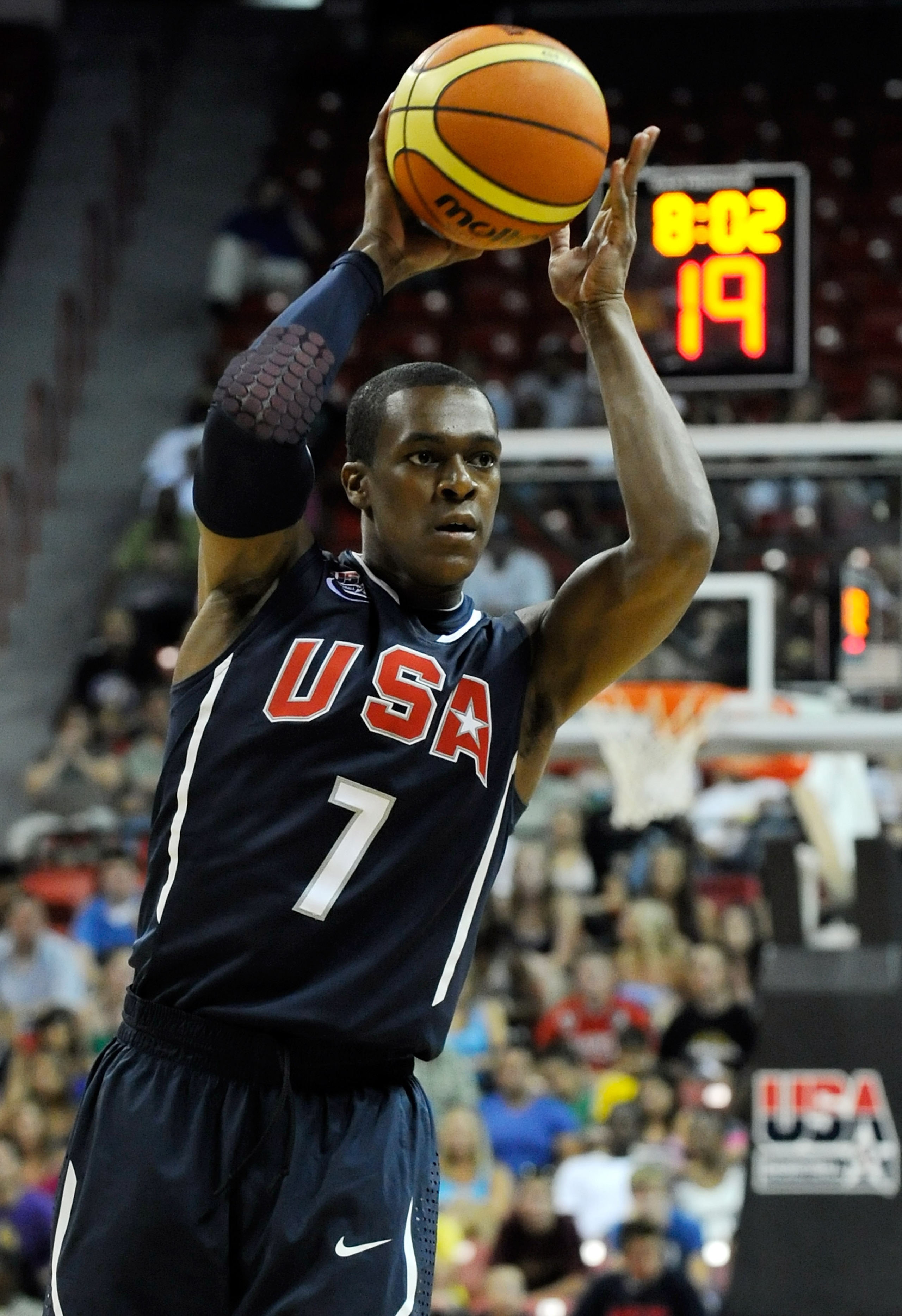 LAS VEGAS - JULY 24: Rajon Rondo #7 of the 2010 USA Basketball Men's National Team looks to pass during a USA Basketball showcase at the Thomas & Mack Center July 24, 2010 in Las Vegas, Nevada. (Photo by Ethan Miller/Getty Images) LAS VEGAS - JULY 24: Rajon Rondo #7 of the 2010 USA Basketball Men's National Team looks to pass during a USA Basketball showcase at the Thomas & Mack Center July 24, 2010 in Las Vegas, Nevada. (Photo by Ethan Miller/Getty Images)