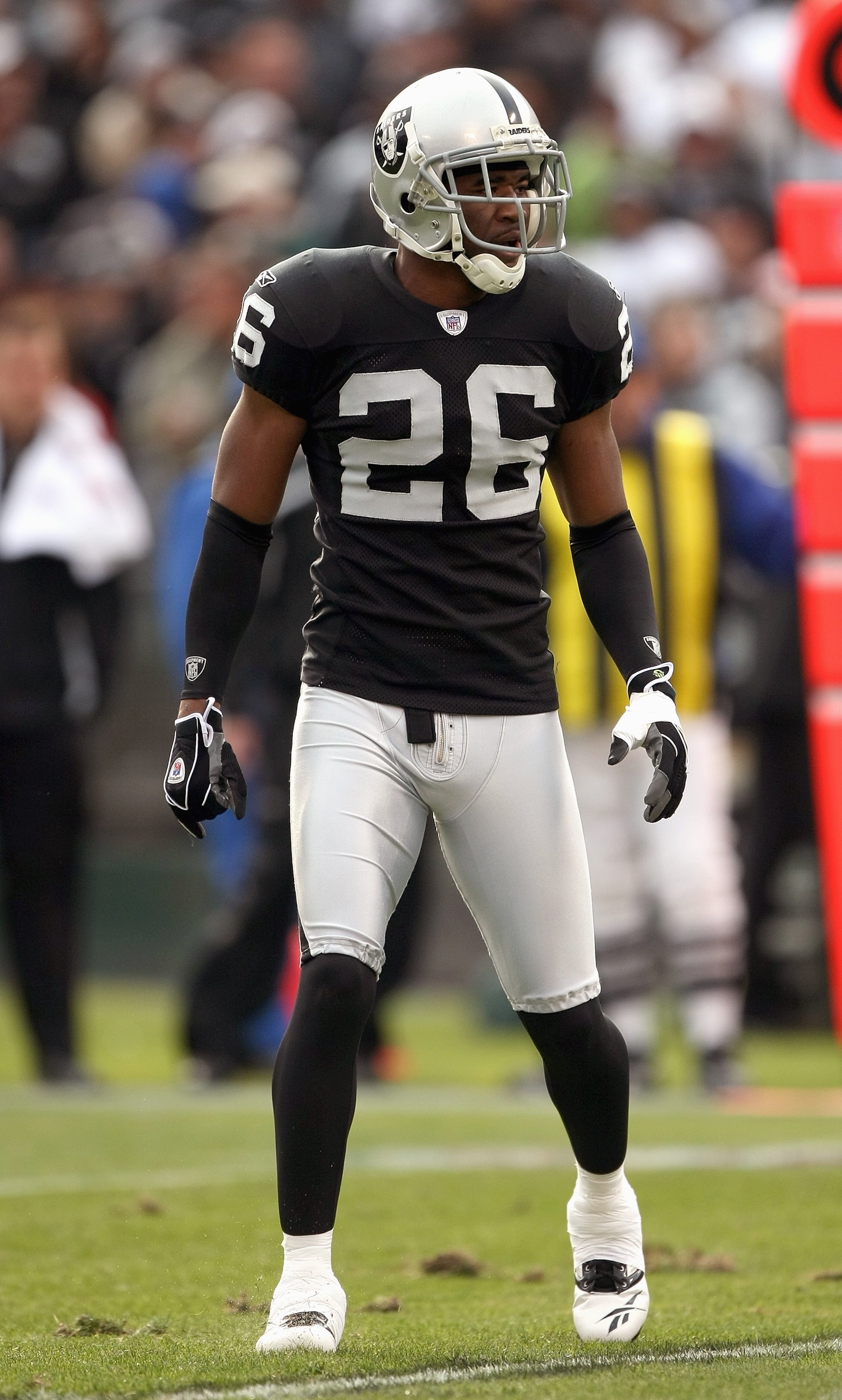 OAKLAND, CA - DECEMBER 2: Stanford Routt #26of the Oakland Raiders looks on the field during the NFL game against the Denver Broncos on December 2, 2007 at McAfee Coliseum in Oakland, California. (Photo by Jed Jacobsohn/Getty Images)