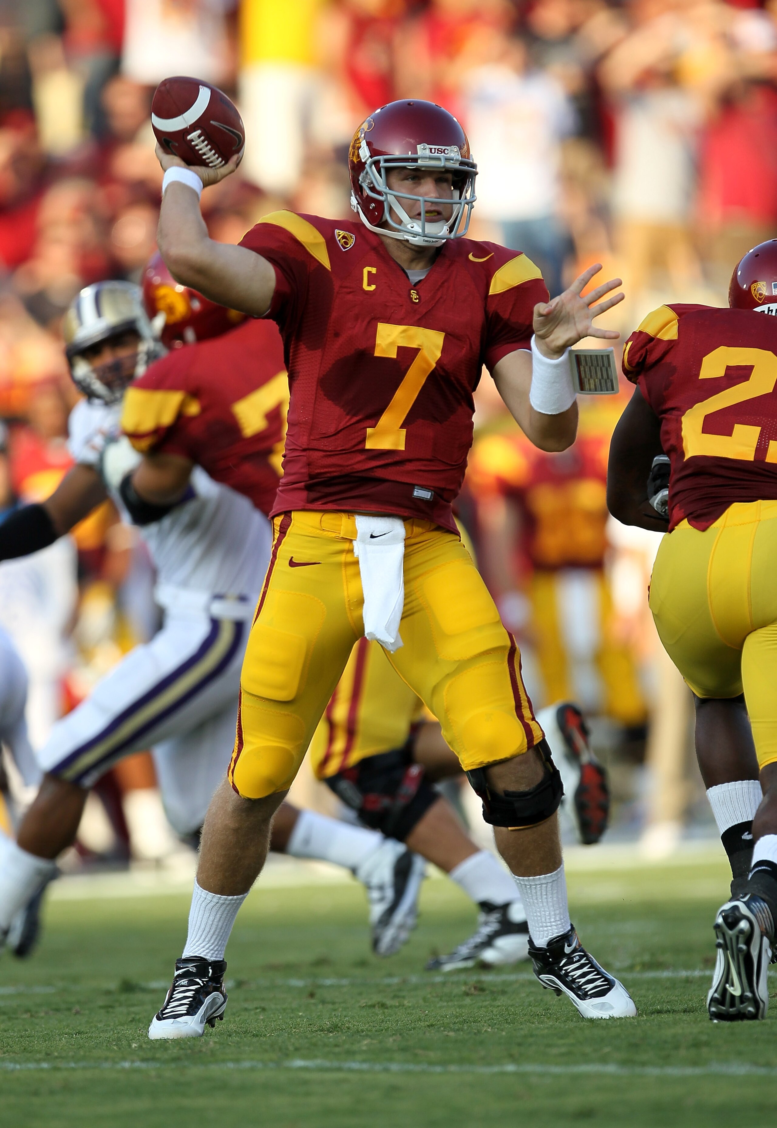 LOS ANGELES - OCTOBER 2:  Quarterback Matt Barkley #7 of the USC Trojans throws a pass against the Washington Huskies at the Los Angeles Memorial Coliseum on October 2, 2010 in Los Angeles, California.    (Photo by Stephen Dunn/Getty Images)