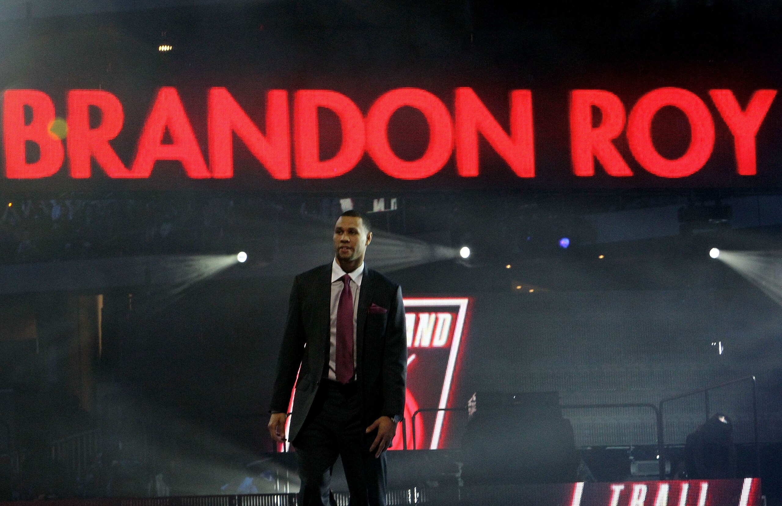 ARLINGTON, TX - FEBRUARY 14:  Brandon Roy #7 of the Western Conference is announced during introductions before the NBA All-Star Game, part of 2010 NBA All-Star Weekend at Cowboys Stadium on February 14, 2010 in Arlington, Texas. The Eastern Conference de