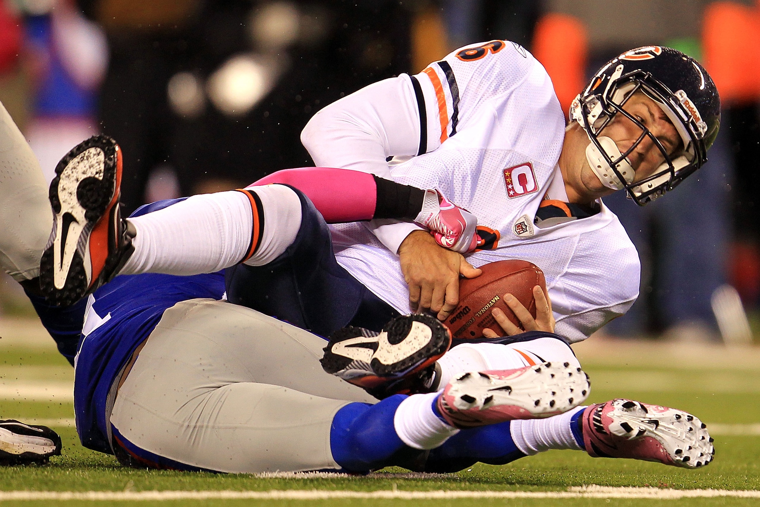 EAST RUTHERFORD, NJ - OCTOBER 03:  Aaron Ross #31 of the New York Giants sacks Jay Cutler #6 of the Chicago Bears at New Meadowlands Stadium on October 3, 2010 in East Rutherford, New Jersey.  (Photo by Chris McGrath/Getty Images)