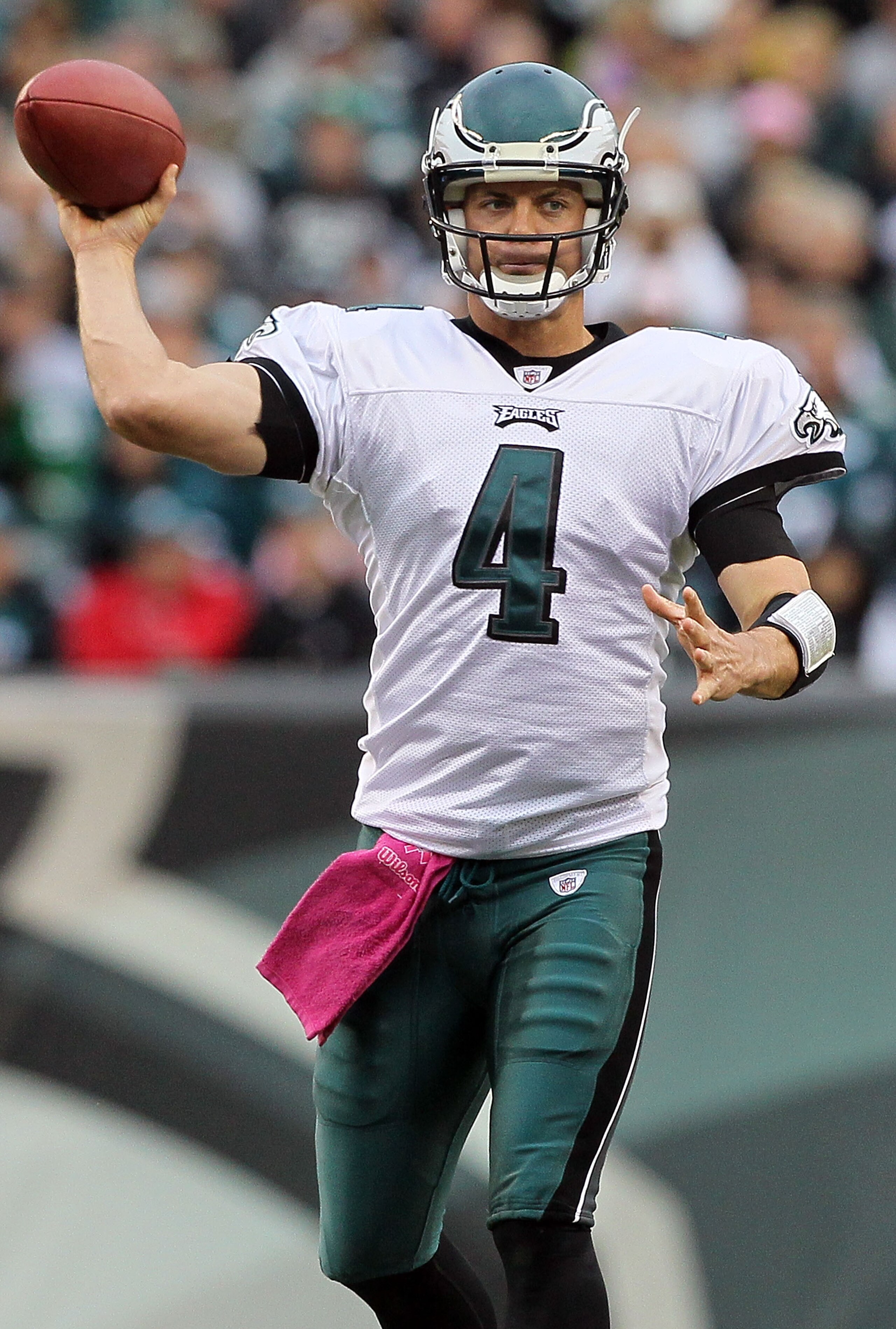 PHILADELPHIA - OCTOBER 03: Kevin Kolb #4 of the Philadelphia Eagles throws a pass against the Washington Redskins on October 3, 2010 at Lincoln Financial Field in Philadelphia, Pennsylvania. (Photo by Jim McIsaac/Getty Images) PHILADELPHIA - OCTOBER 03: Kevin Kolb #4 of the Philadelphia Eagles throws a pass against the Washington Redskins on October 3, 2010 at Lincoln Financial Field in Philadelphia, Pennsylvania. (Photo by Jim McIsaac/Getty Images)
