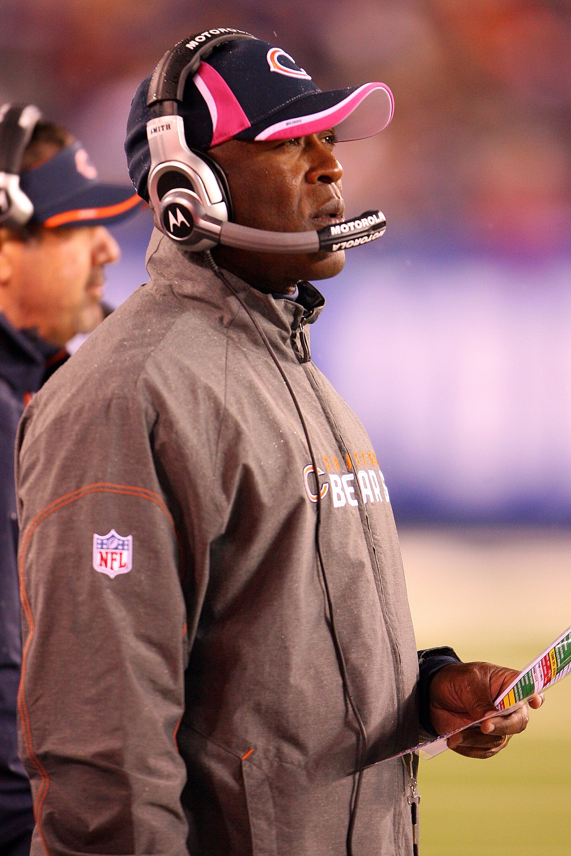 EAST RUTHERFORD, NJ - OCTOBER 03:  Head coach Lovie Smith of the Chicago Bears looks on from the sidelines against the New York Giants at New Meadowlands Stadium on October 3, 2010 in East Rutherford, New Jersey.  (Photo by Andrew Burton/Getty Images)