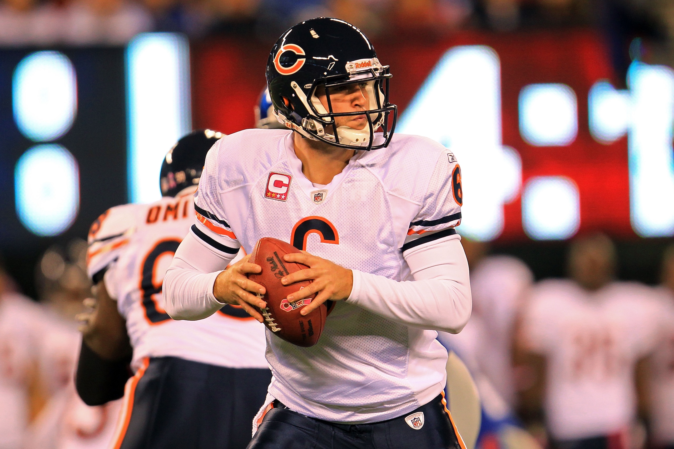EAST RUTHERFORD, NJ - OCTOBER 03:  Jay Cutler #6 of the Chicago Bears drops back to pass against the New York Giants at New Meadowlands Stadium on October 3, 2010 in East Rutherford, New Jersey.  (Photo by Chris McGrath/Getty Images)