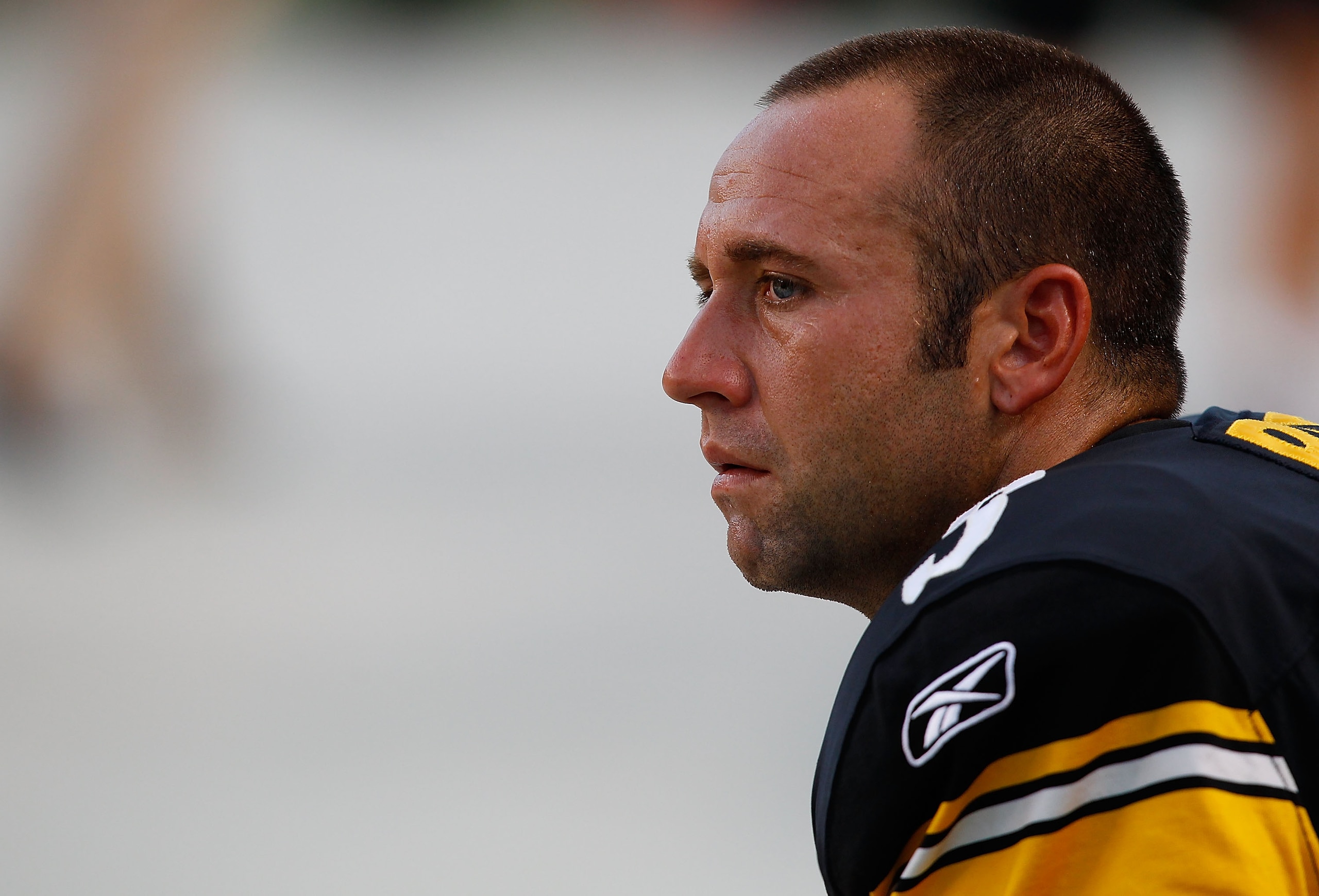 PITTSBURGH - AUGUST 14:  Jeff Reed #3 of the Pittsburgh Steelers watches his team from the sideline during the preseason game against the Detroit Lions  on August 14, 2010 at Heinz Field in Pittsburgh, Pennsylvania. Steelers won 23-7.  (Photo by Jared Wic