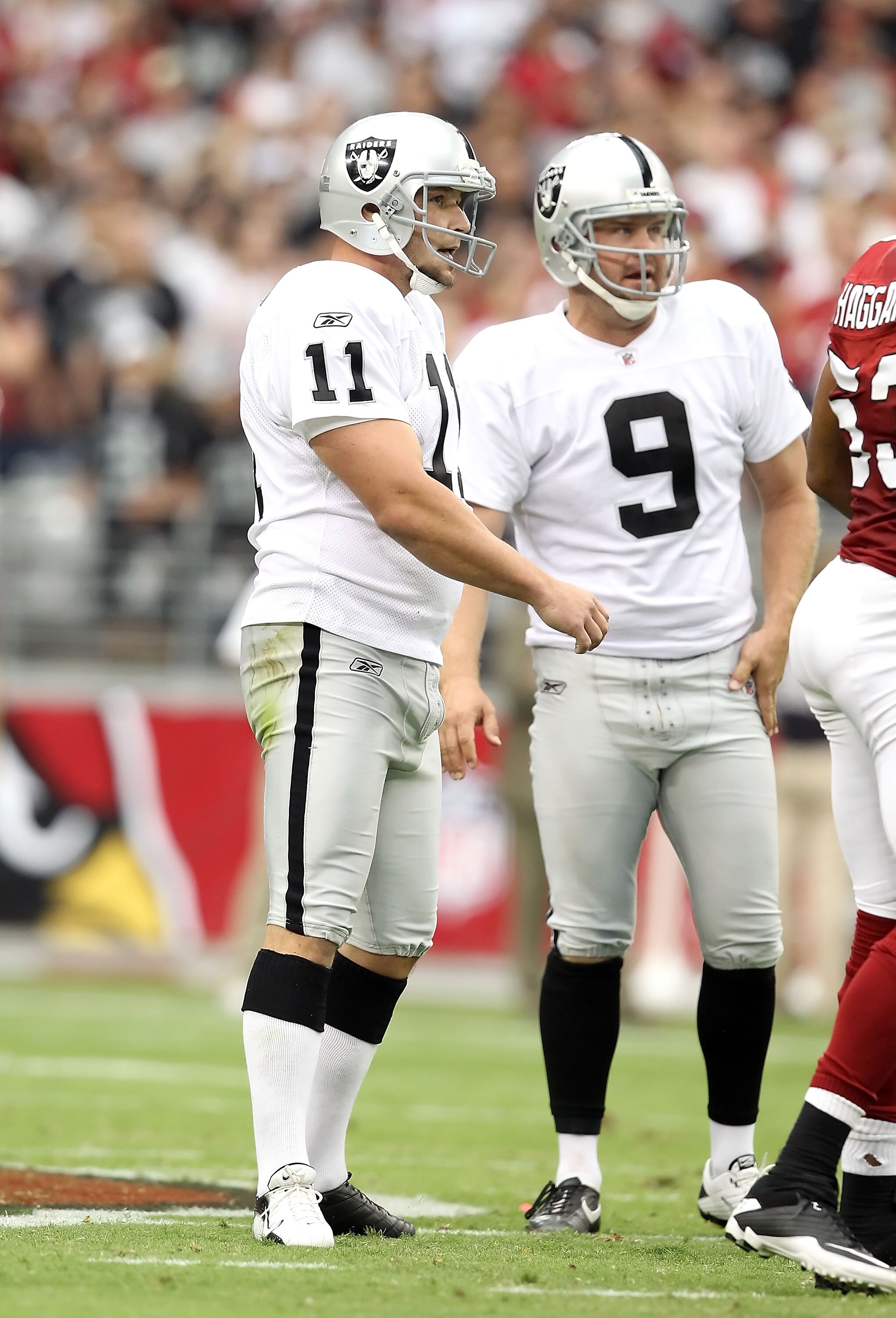 GLENDALE, AZ - SEPTEMBER 26:  Kicker Sebastian Janikowski #11 of the Oakland Raiders attempts a field goal against the Arizona Cardinals during the NFL game at the University of Phoenix Stadium on September 26, 2010 in Glendale, Arizona. The Cardinals def