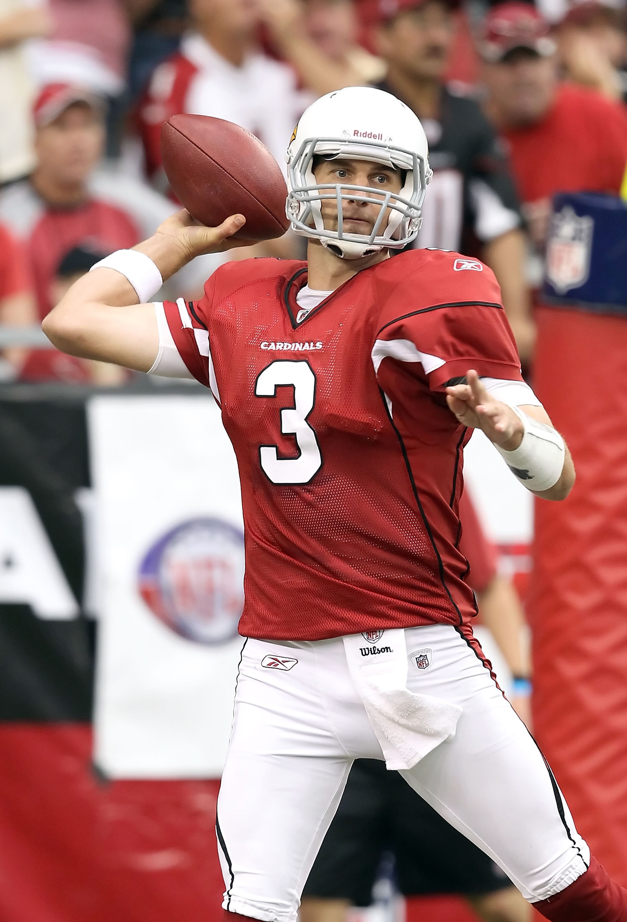 GLENDALE, AZ - SEPTEMBER 26:  Quarterback Derek Anderson #3 of the Arizona Cardinals throws a pass during the NFL game against the Oakland Raiders at the University of Phoenix Stadium on September 26, 2010 in Glendale, Arizona.  The Cardinals defeated the