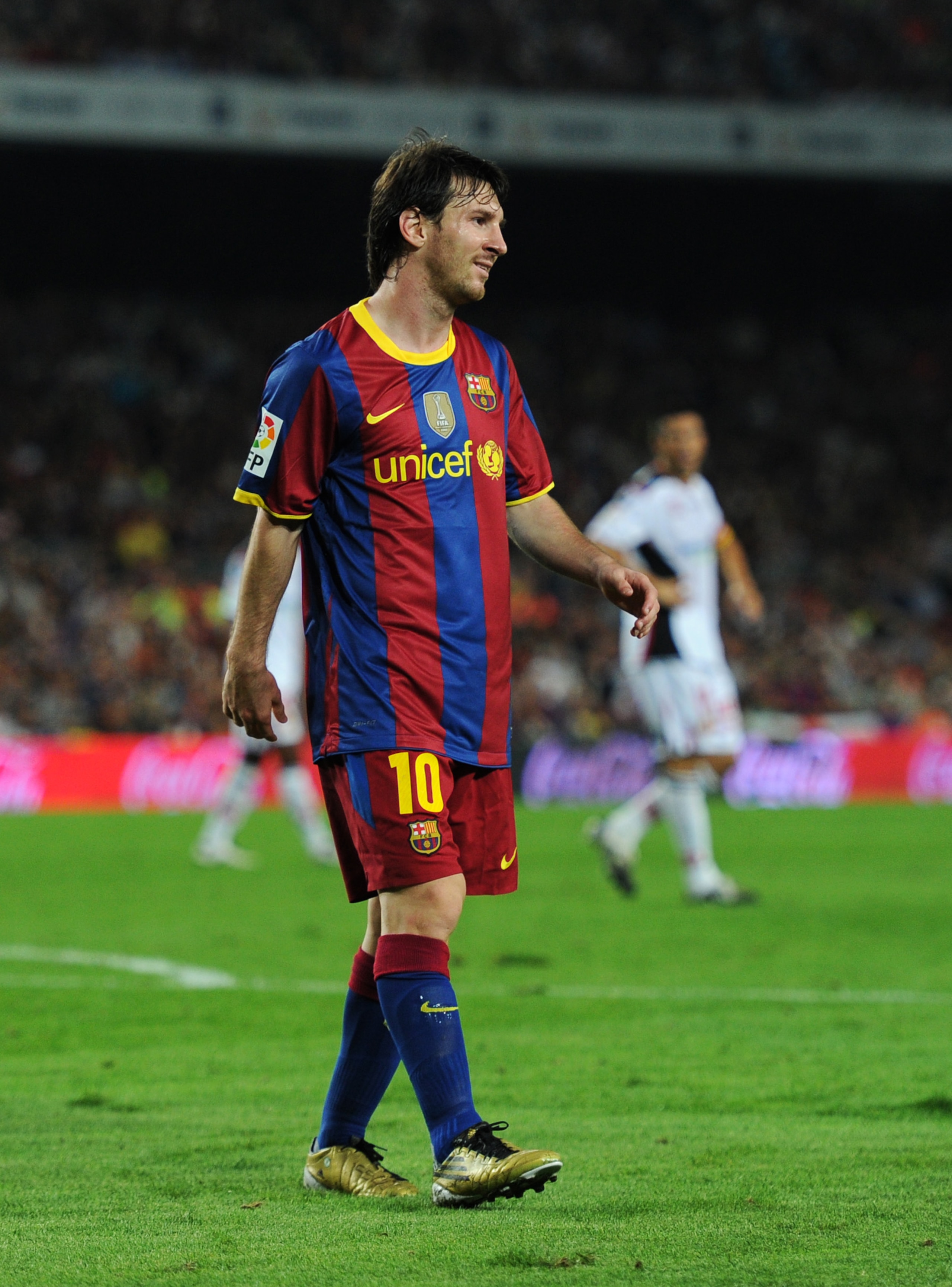 BARCELONA, SPAIN - OCTOBER 03:  Lionel Messi of Barcelona looks on during the La Liga match between Barcelona and Mallorca at the Camp Nou stadium on October 3, 2010 in Barcelona, Spain. The match ended in a 1-1 draw.  (Photo by Jasper Juinen/Getty Images