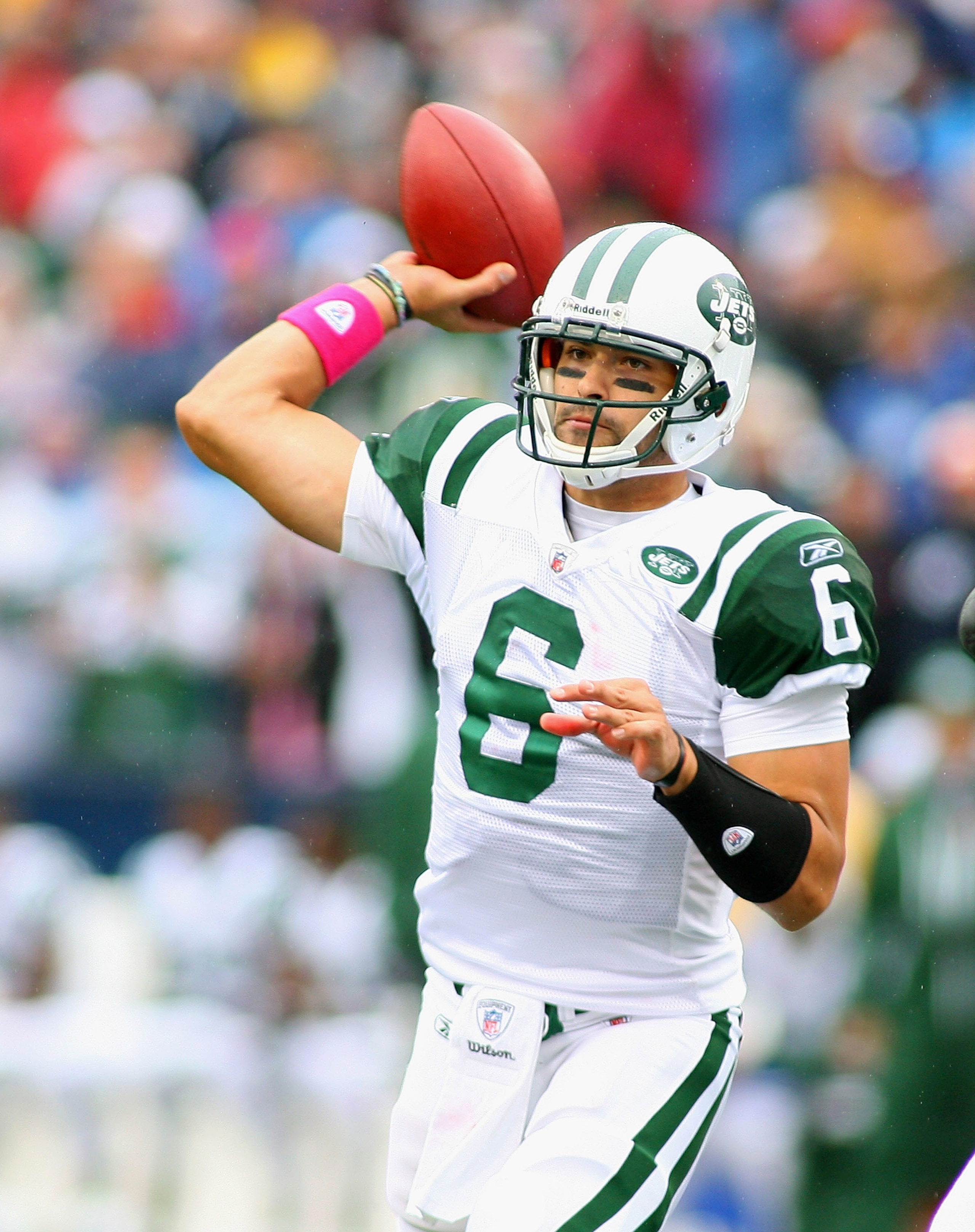 ORCHARD PARK, NY - OCTOBER 03:  Mark Sanchez #6 of the New York Jets throws a pass against the Buffalo Bills at Ralph Wilson Stadium on October 3, 2010 in Orchard Park, New York. The Jets won 38-14.  (Photo by Rick Stewart/Getty Images)