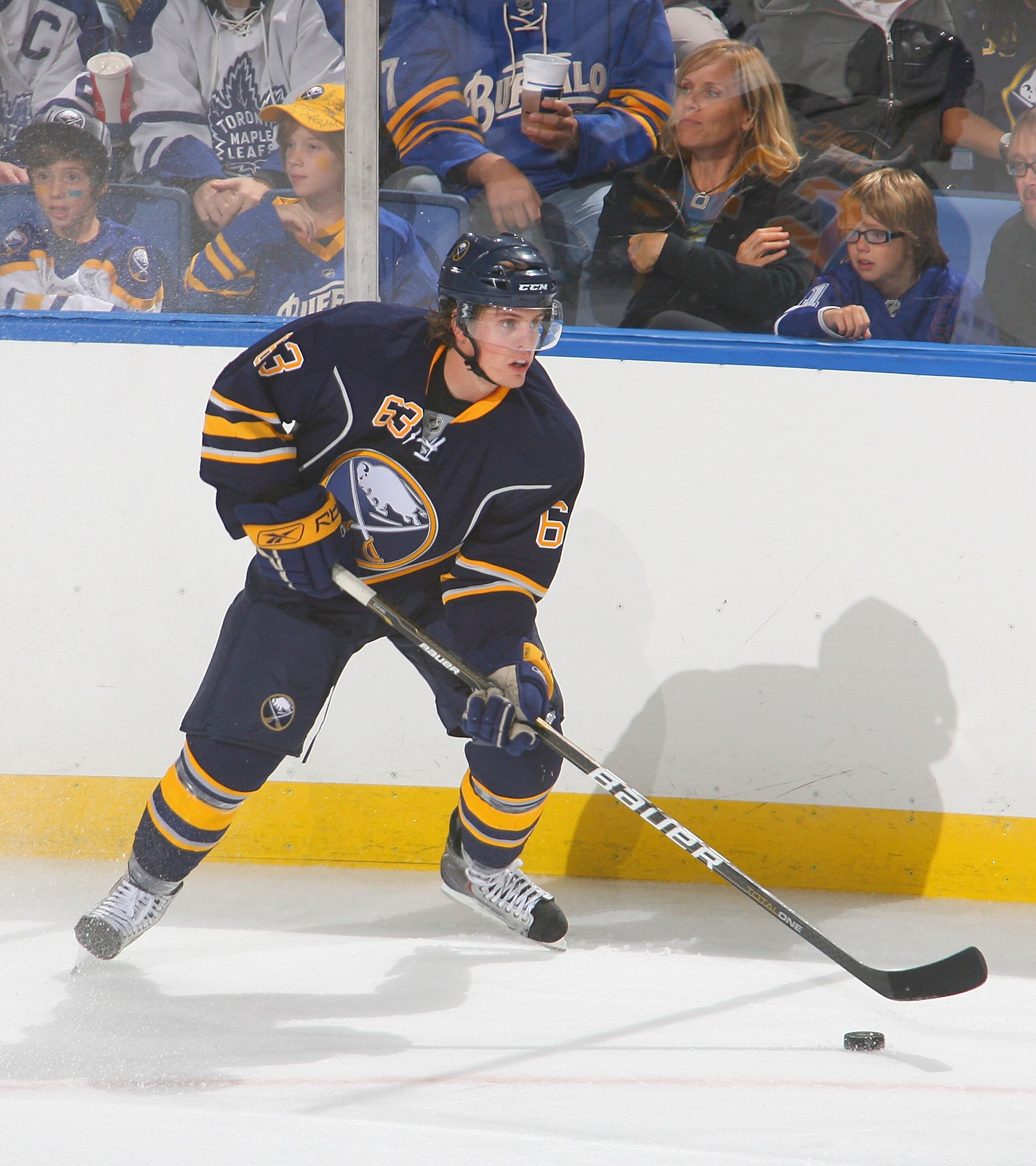 BUFFALO, NY - SEPTEMBER 25: Tyler Ennis #63 of the Buffalo Sabres skates against the Toronto Maple Leafs at HSBC Arena on September 25, 2010 in Buffalo, New York.  (Photo by Rick Stewart/Getty Images)