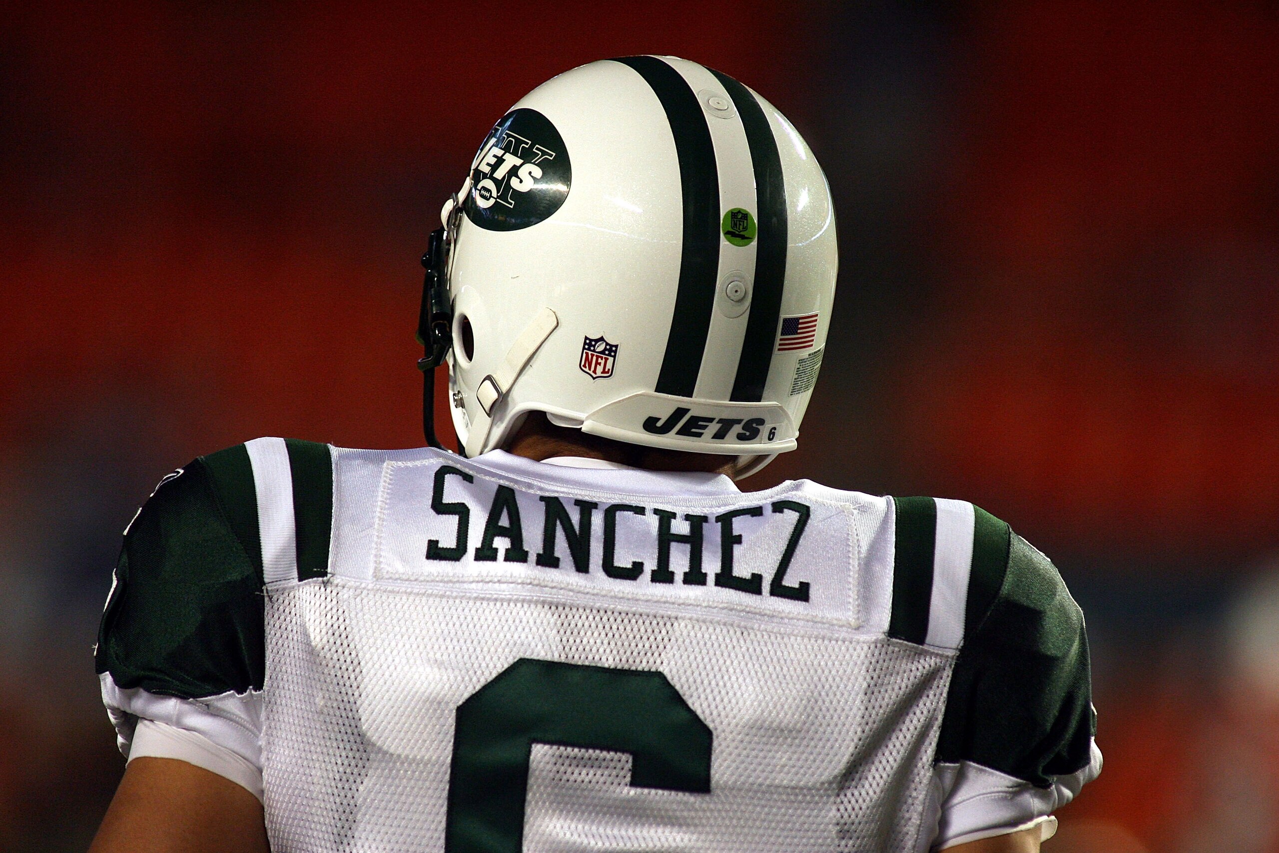 MIAMI - SEPTEMBER 26: Quarterback Mark Sanchez #6 of the New York Jets plays against the Miami Dolphins at Sun Life Stadium on September 26, 2010 in Miami, Florida. (Photo by Marc Serota/Getty Images)