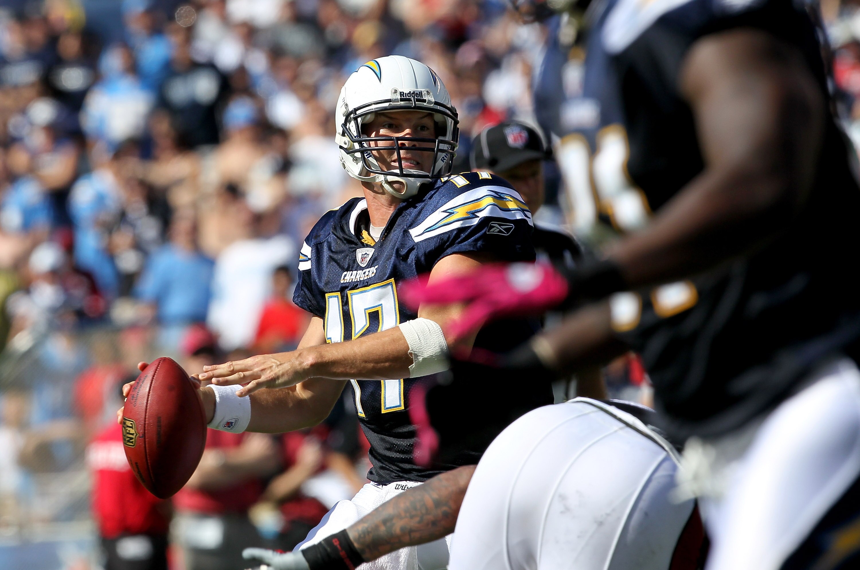 SAN DIEGO - OCTOBER 03:  Quarterback Philip Rivers of the San Diego Chargers throws a pass against the Arizona Cardinals at Qualcomm Stadium on October 3, 2010 in San Diego, California.   The Chargers won 41-10.  (Photo by Stephen Dunn/Getty Images)