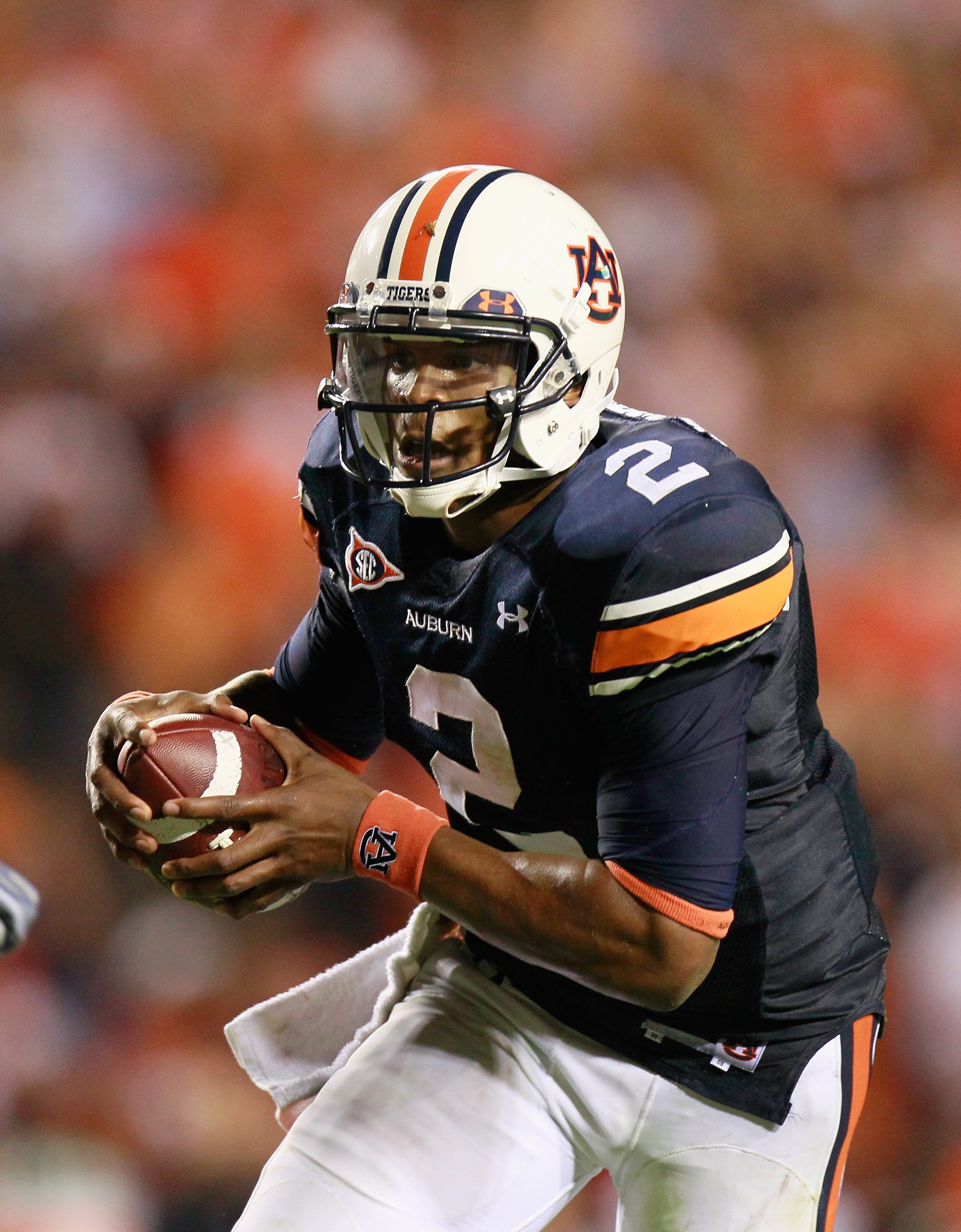 AUBURN, AL - SEPTEMBER 25:  Quarterback Cameron Newton #2 of the Auburn Tigers against the South Carolina Gamecocks at Jordan-Hare Stadium on September 25, 2010 in Auburn, Alabama.  (Photo by Kevin C. Cox/Getty Images)