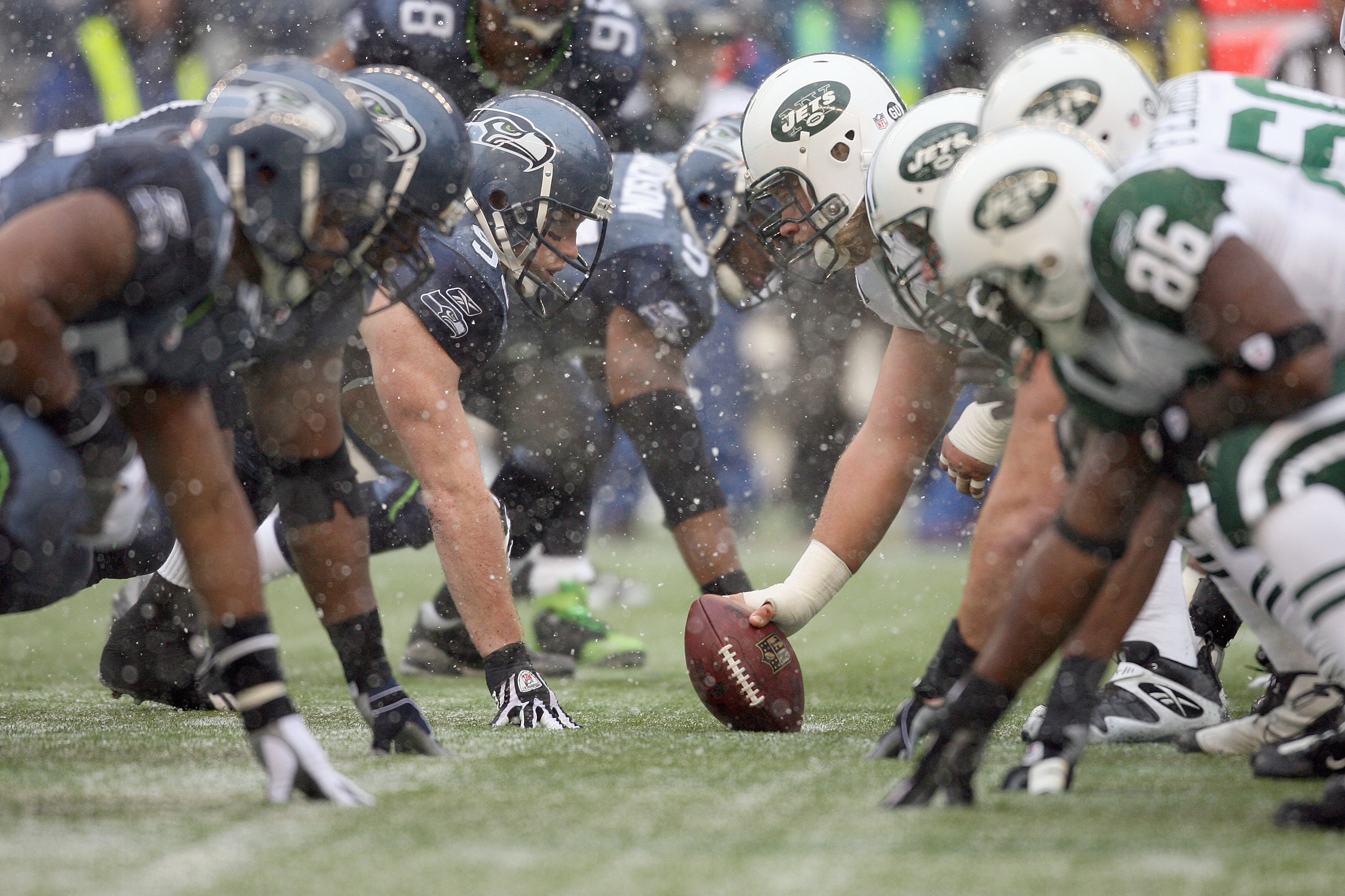 SEATTLE - DECEMBER 21:  The Seattle Seahawks defense lines up against the New York Jets offensive line on December 21, 2008 at Qwest Field in Seattle, Washington. The Seahawks defeated the Jets 13-3. (Photo by Otto Greule Jr/Getty Images)