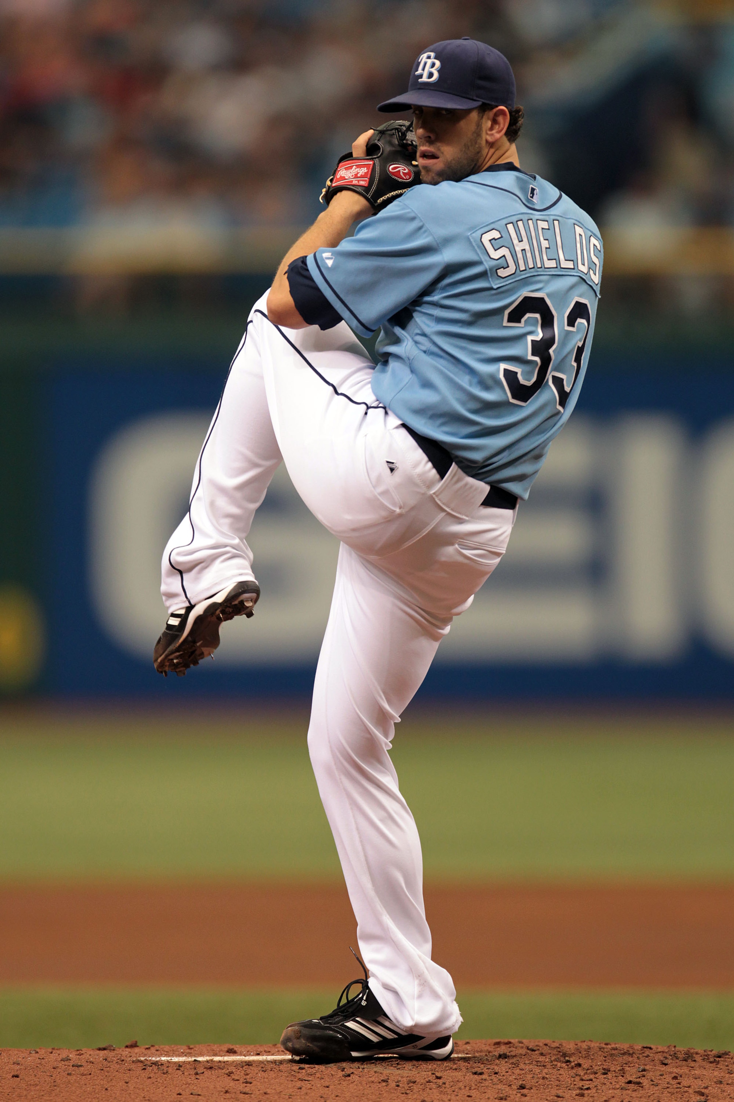 ST PETERSBURG, FL - SEPTEMBER 26: Pitcher James Shields #33 of the Tampa Bay Rays winds up to deliver a pitch against the Seattle Mariners at Tropicana Field on September 26, 2010 in St. Petersburg, Florida. (Photo by Eliot J. Schechter/Getty Images) ST PETERSBURG, FL - SEPTEMBER 26: Pitcher James Shields #33 of the Tampa Bay Rays winds up to deliver a pitch against the Seattle Mariners at Tropicana Field on September 26, 2010 in St. Petersburg, Florida. (Photo by Eliot J. Schechter/Getty Images)