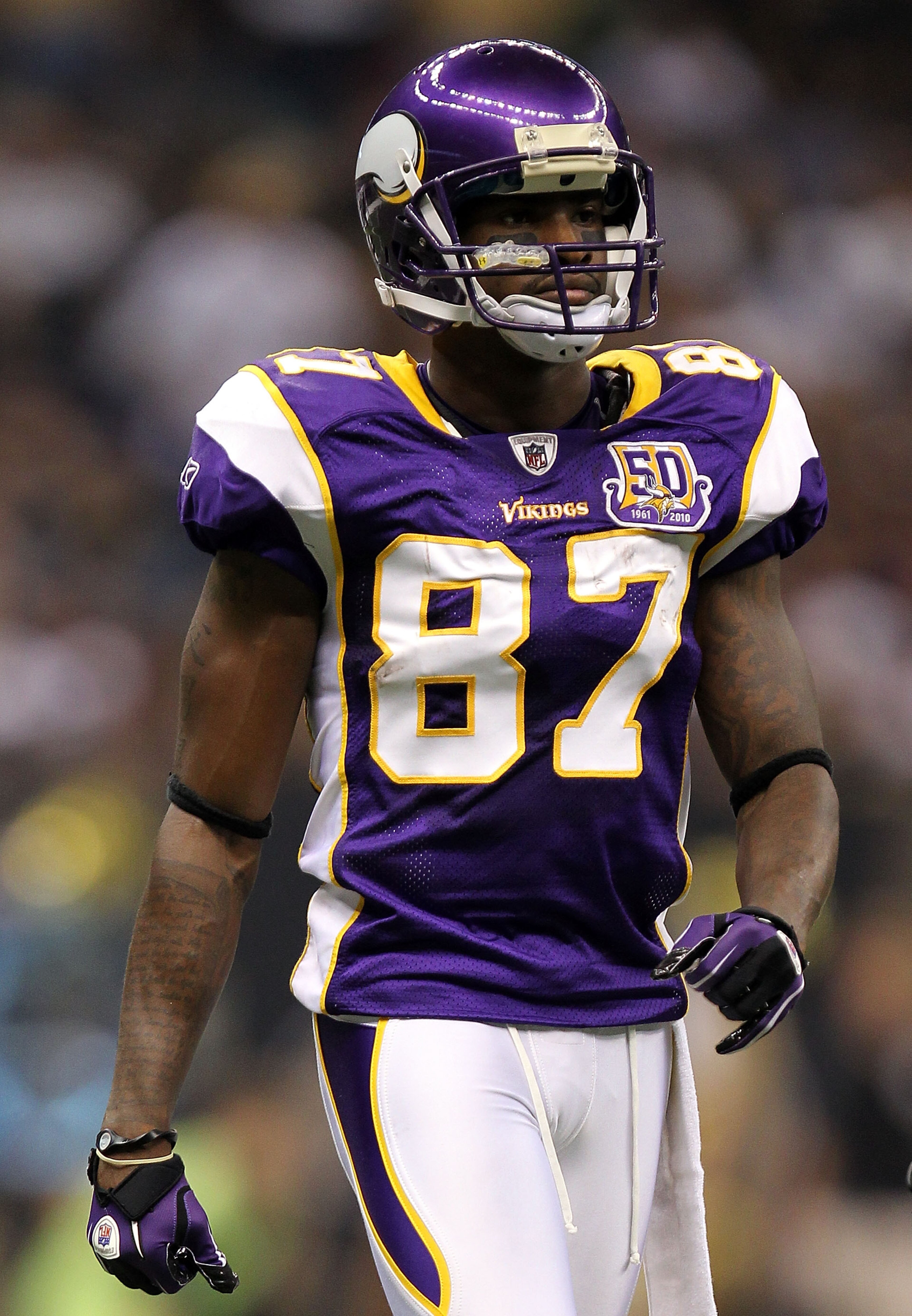NEW ORLEANS - SEPTEMBER 09: Bernard Berrian #87 of the Minnesota Vikings at Louisiana Superdome on September 9, 2010 in New Orleans, Louisiana. (Photo by Ronald Martinez/Getty Images) NEW ORLEANS - SEPTEMBER 09: Bernard Berrian #87 of the Minnesota Vikings at Louisiana Superdome on September 9, 2010 in New Orleans, Louisiana. (Photo by Ronald Martinez/Getty Images)
