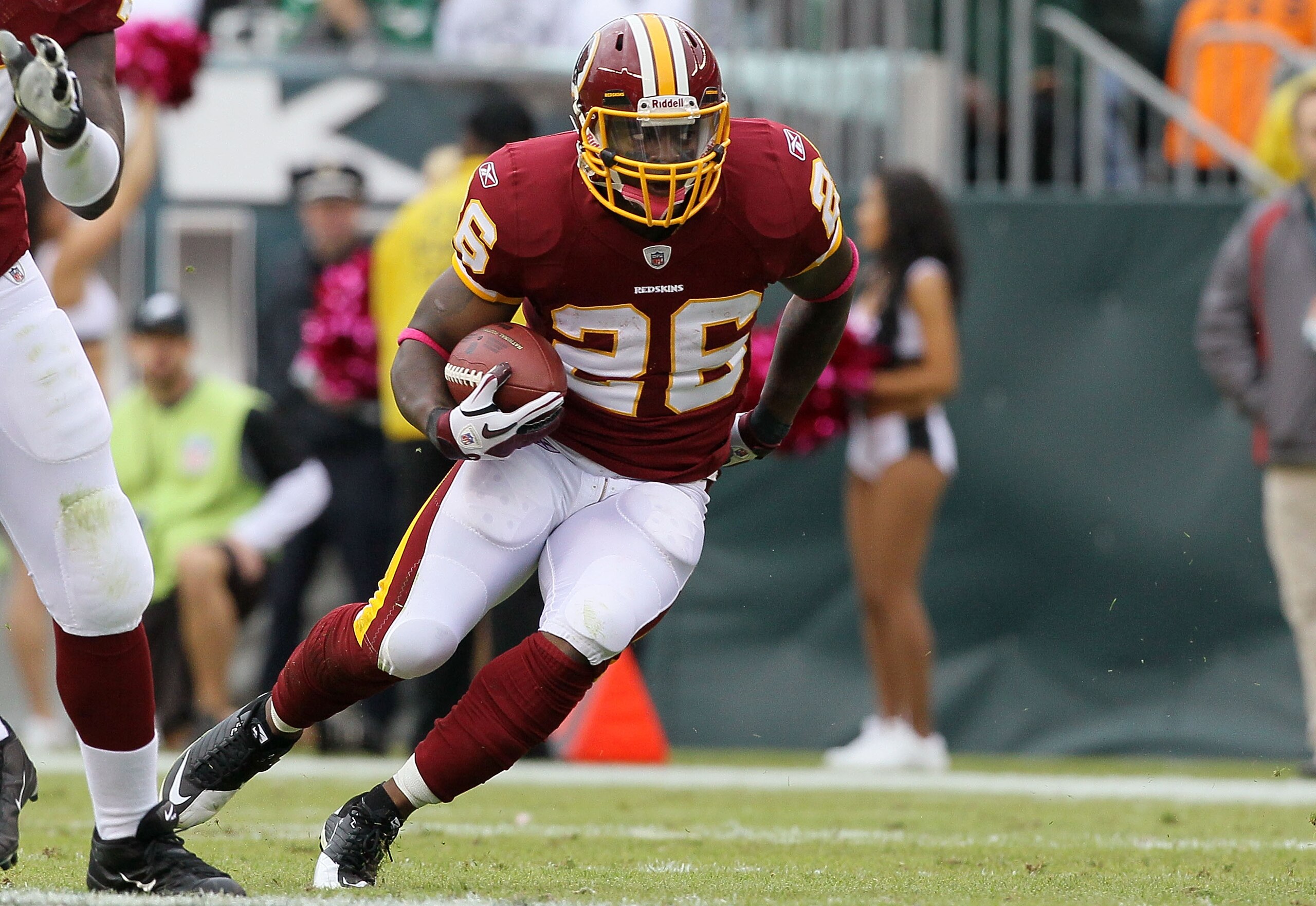 PHILADELPHIA - OCTOBER 03:  Clinton Portis #26 of the Washington Redskins runs the ball against the Philadelphia Eagles on October 3, 2010 at Lincoln Financial Field in Philadelphia, Pennsylvania.  (Photo by Jim McIsaac/Getty Images)