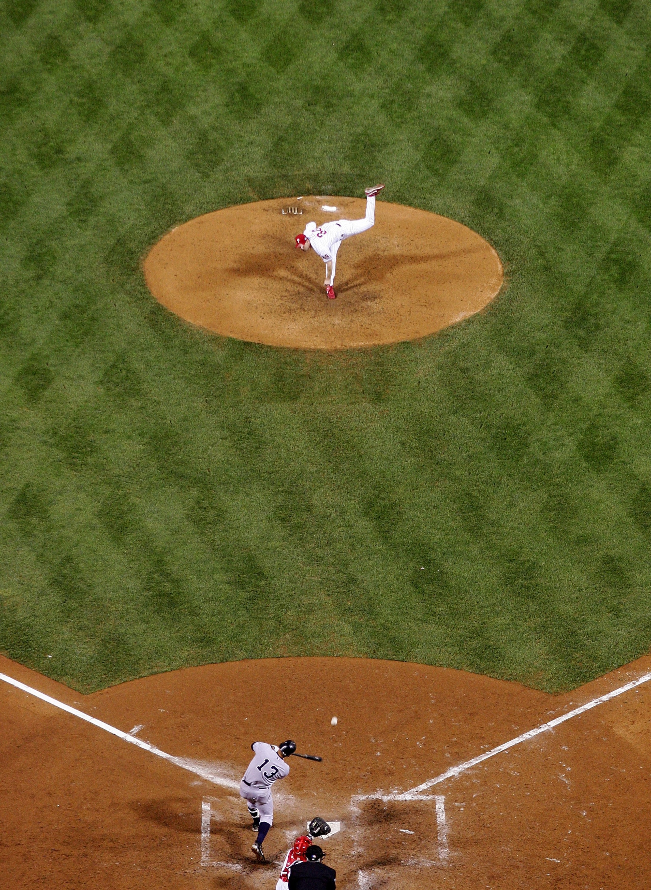 PHILADELPHIA - NOVEMBER 02: Starting pitcher Cliff Lee #34 of the Philadelphia Phillies pitches to Alex Rodriguez #13 of the New York Yankees in Game Five of the 2009 MLB World Series at Citizens Bank Park on November 2, 2009 in Philadelphia, Pennsylvania