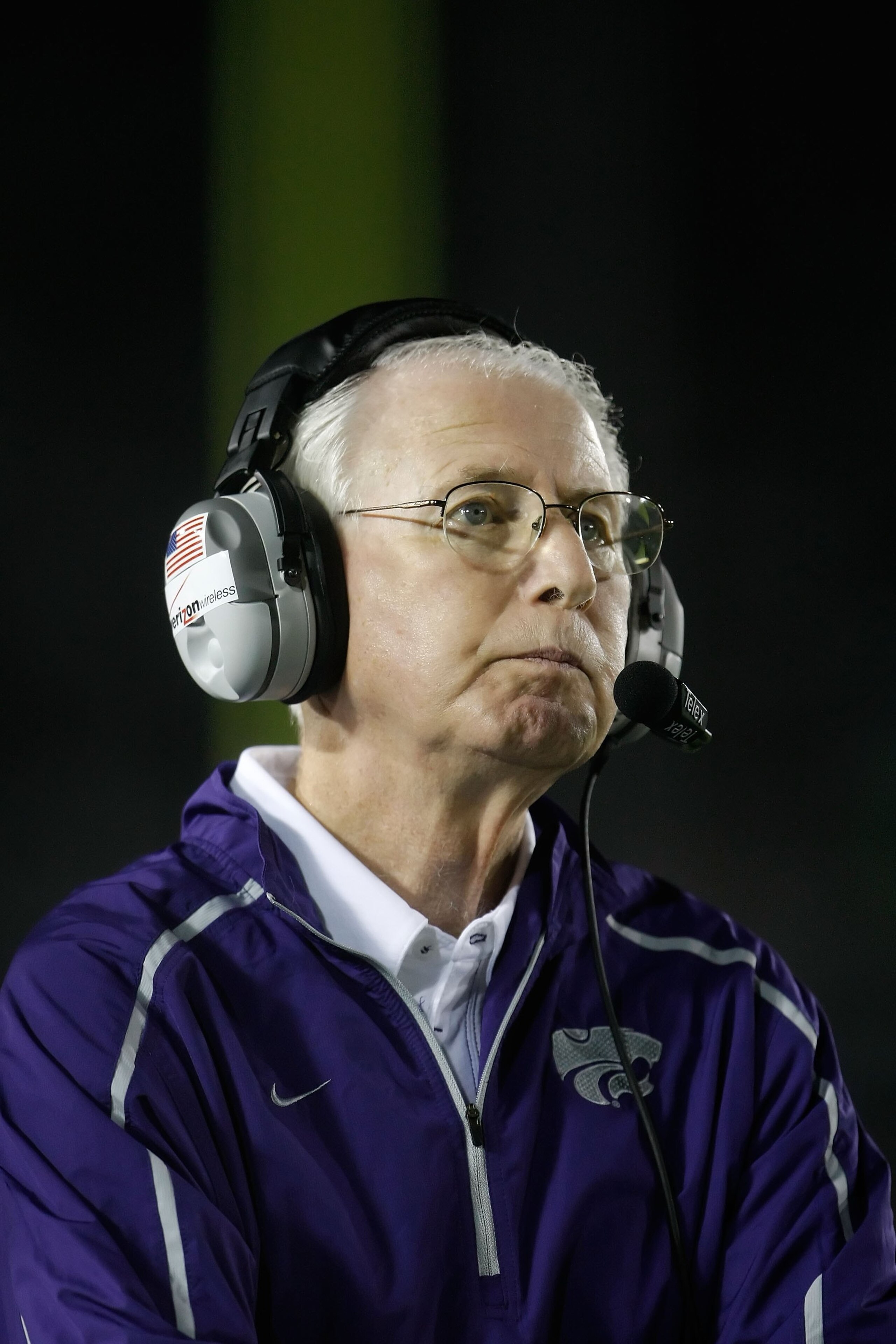 PASADENA, CA - SEPTEMBER 19: Kansas State Wildcats head coach Bill Snyder looks on against the UCLA Bruins at the Rose Bowl on September 19, 2009 in Pasadena, California. UCLA defeated Kansas State 23-9. (Photo by Jeff Gross/Getty Images) PASADENA, CA - SEPTEMBER 19: Kansas State Wildcats head coach Bill Snyder looks on against the UCLA Bruins at the Rose Bowl on September 19, 2009 in Pasadena, California. UCLA defeated Kansas State 23-9. (Photo by Jeff Gross/Getty Images)