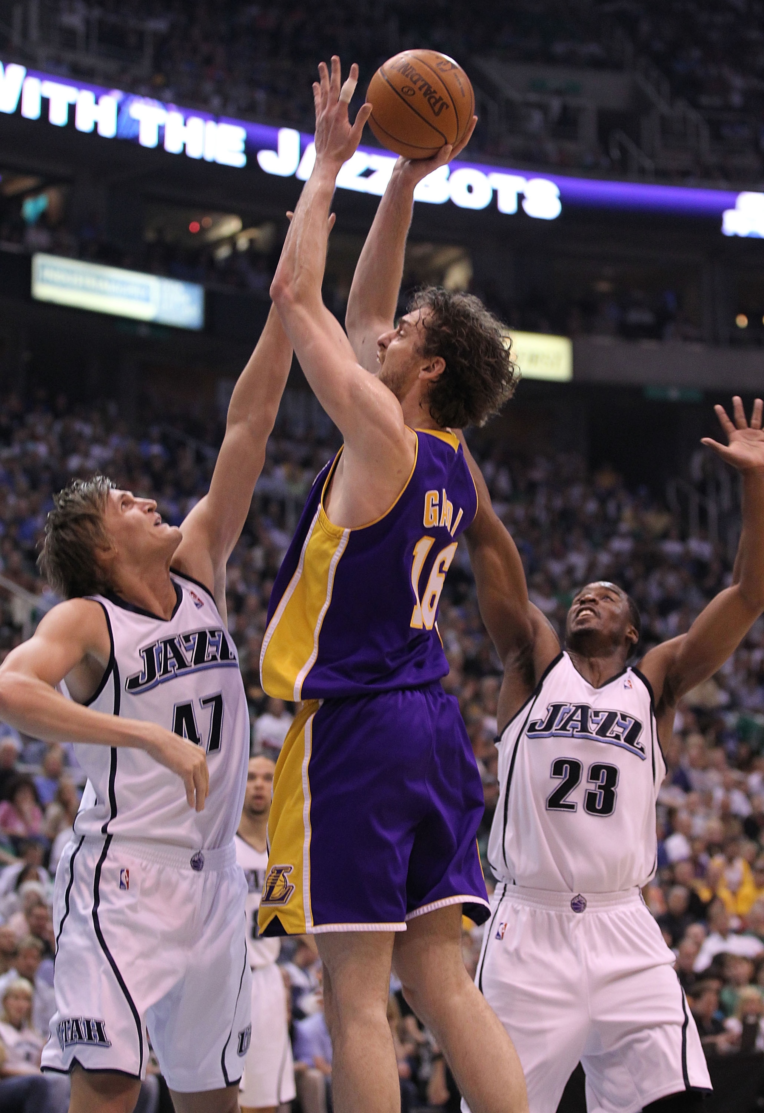 SALT LAKE CITY - MAY 10:  Pau Gasol #16 of the Los Angeles Lakers shoots over Andrei Kirilenko #47 of the Utah Jazz during Game Four of the Western Conference Semifinals of the 2010 NBA Playoffs on May 10, 2010 at Energy Solutions Arena in Salt Lake City,
