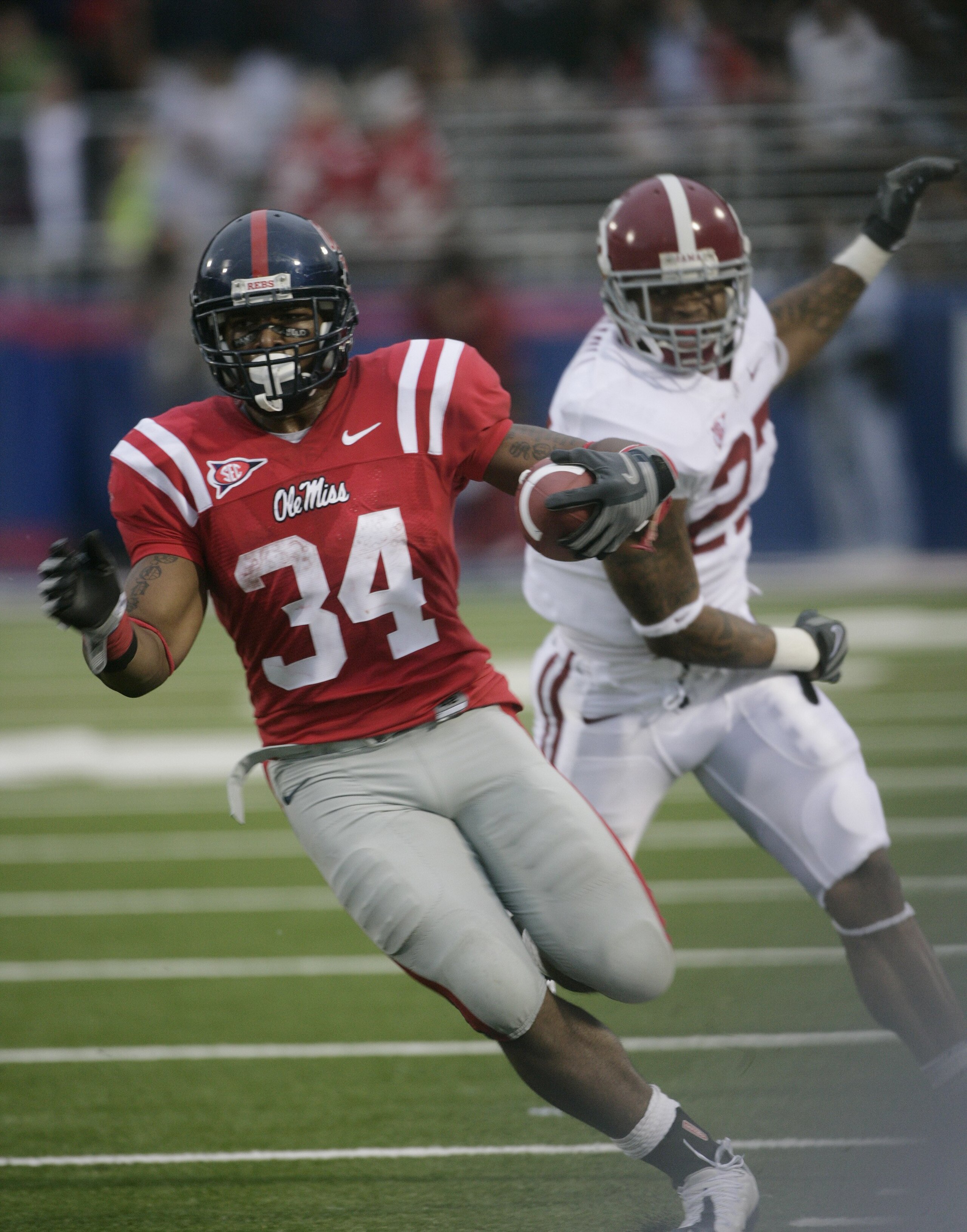 OXFORD, MS - OCTOBER 10:  Mississippi Rebel running back Brandon Bolden #34 runs for yardage against the Alabama Crimson Tide at Vaught-Hemingway Stadium on October 10, 2009 in Oxford, Mississippi. (Photo by Dave Martin/Getty Images)