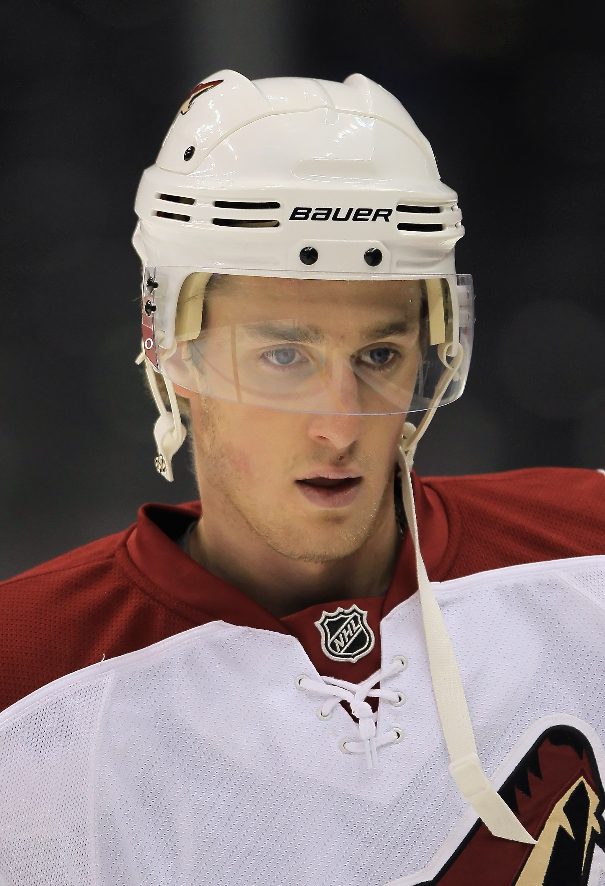 LOS ANGELES, CA - SEPTEMBER 23:  Kyle Turris #91 of the Phoenix Coyotes skates prior to the start of the game against the Los Angeles Kings at Staples Center on September 23, 2010 in Los Angeles, California.  (Photo by Jeff Gross/Getty Images)
