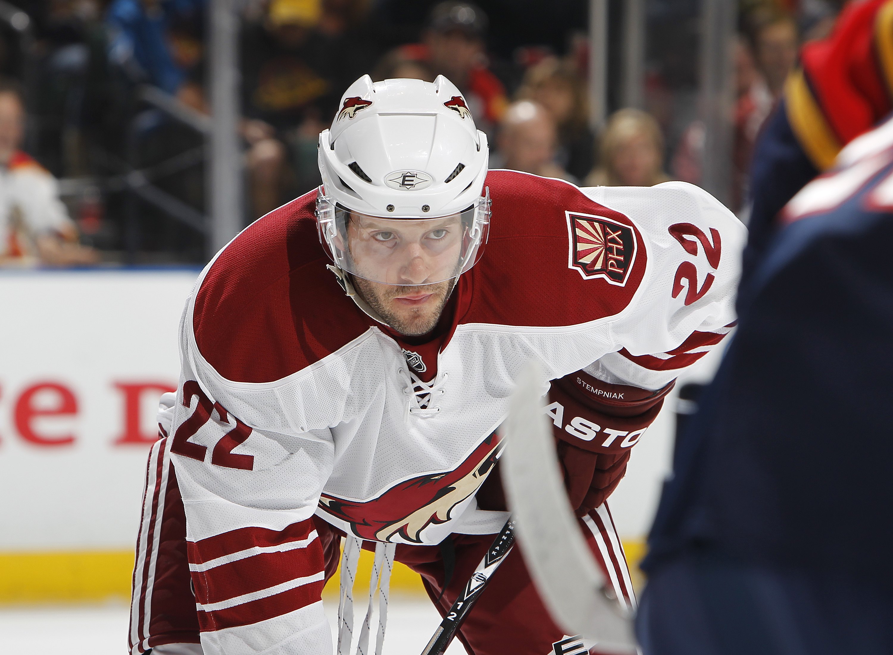 SUNRISE, FL - MARCH 18: Lee Stempniak #22 of the Phoenix Coyotes waits for a face off during second period action against the Florida Panthers on March 18, 2010 at the BankAtlantic Center in Sunrise, Florida. The Coyotes defeated the Panthers 4-3 (SO). (P