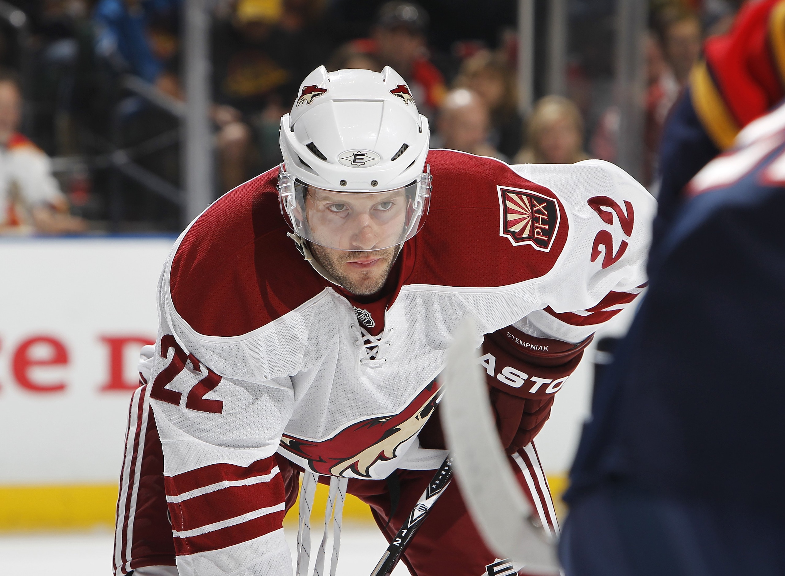 SUNRISE, FL - MARCH 18: Lee Stempniak #22 of the Phoenix Coyotes waits for a face off during second period action against the Florida Panthers on March 18, 2010 at the BankAtlantic Center in Sunrise, Florida. The Coyotes defeated the Panthers 4-3 (SO). (P