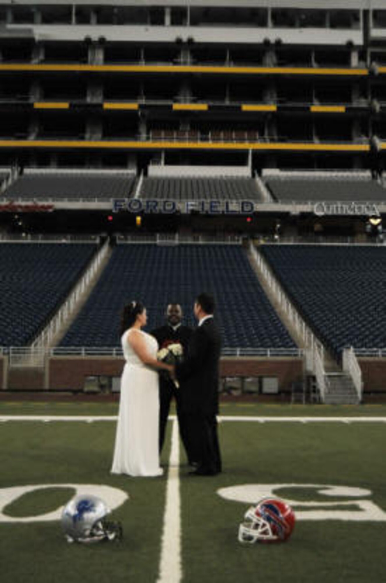 Jake Paul and Tana Mongeau's wedding was absolute, glorious chaos | Mashable, image size:1325x2000