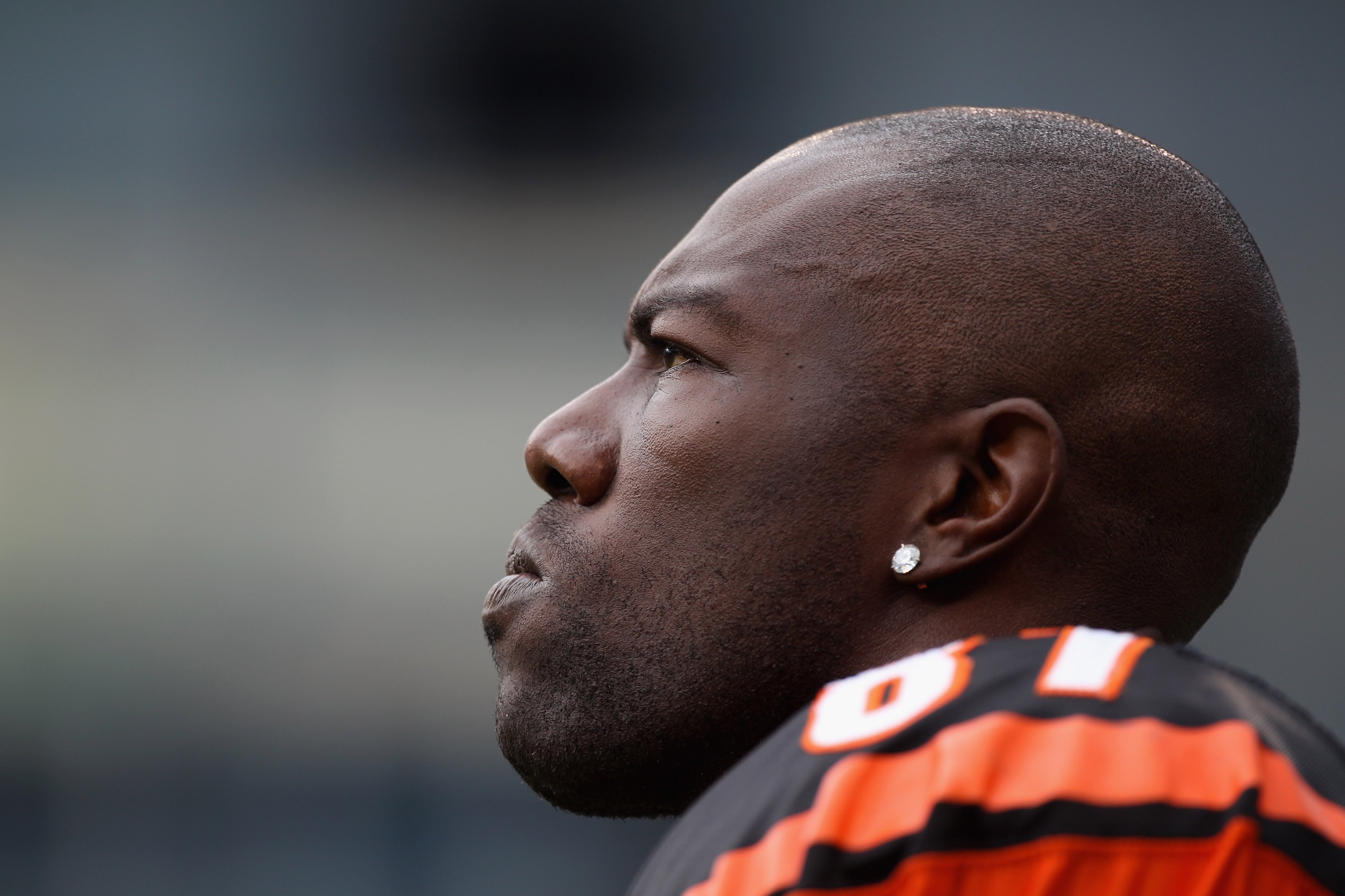 CHARLOTTE, NC - SEPTEMBER 26:  Terrell Owens #81 of the Cincinnati Bengals against the Carolina Panthers during their game at Bank of America Stadium on September 26, 2010 in Charlotte, North Carolina.  (Photo by Streeter Lecka/Getty Images)