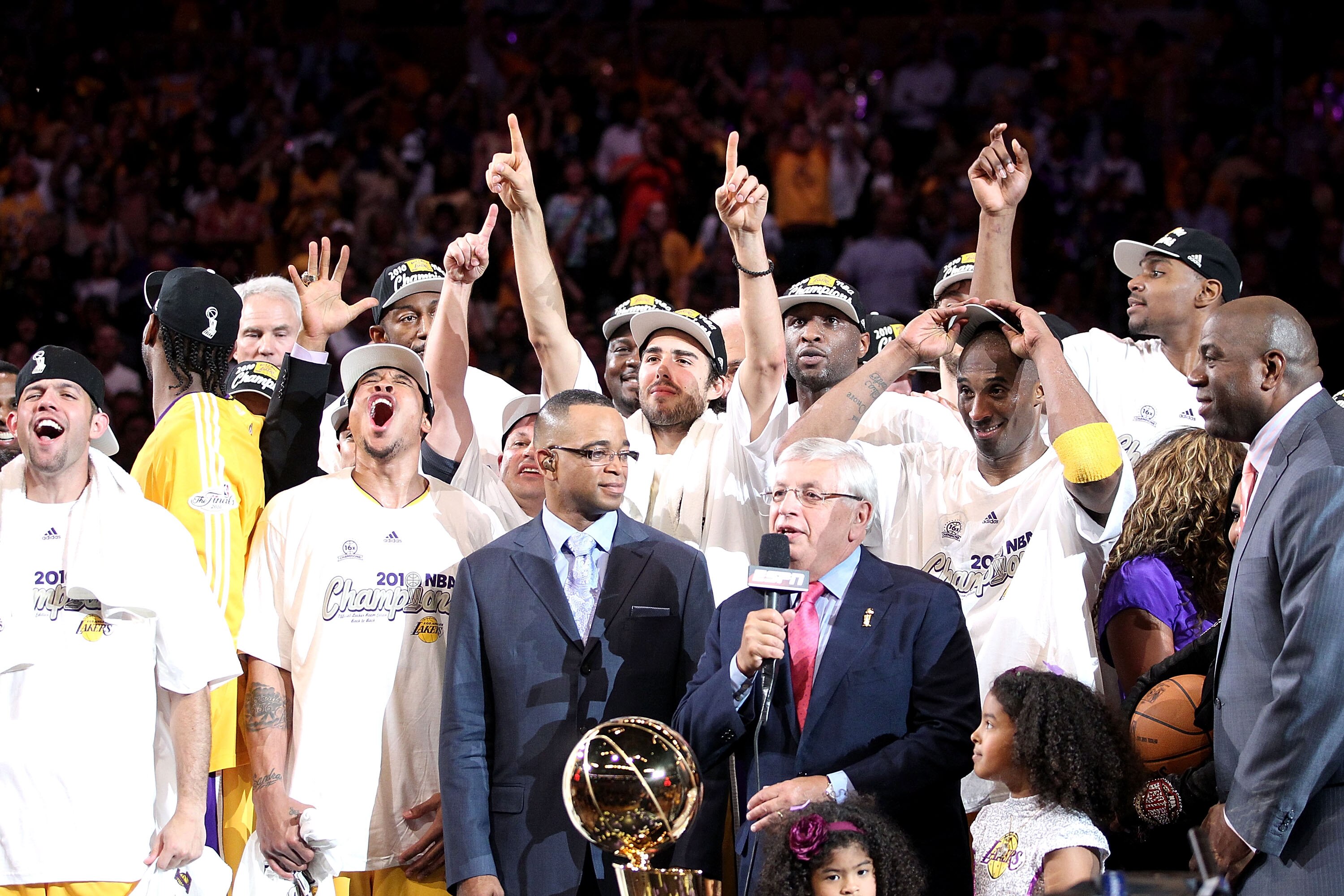 LOS ANGELES, CA - JUNE 17:  NBA Commissioner David Stern prepares to present the Larry O'Brien trophy to the Los Angeles Lakers after their 83-79 victory against the Boston Celtics by holding up five fingers in Game Seven of the 2010 NBA Finals at Staples