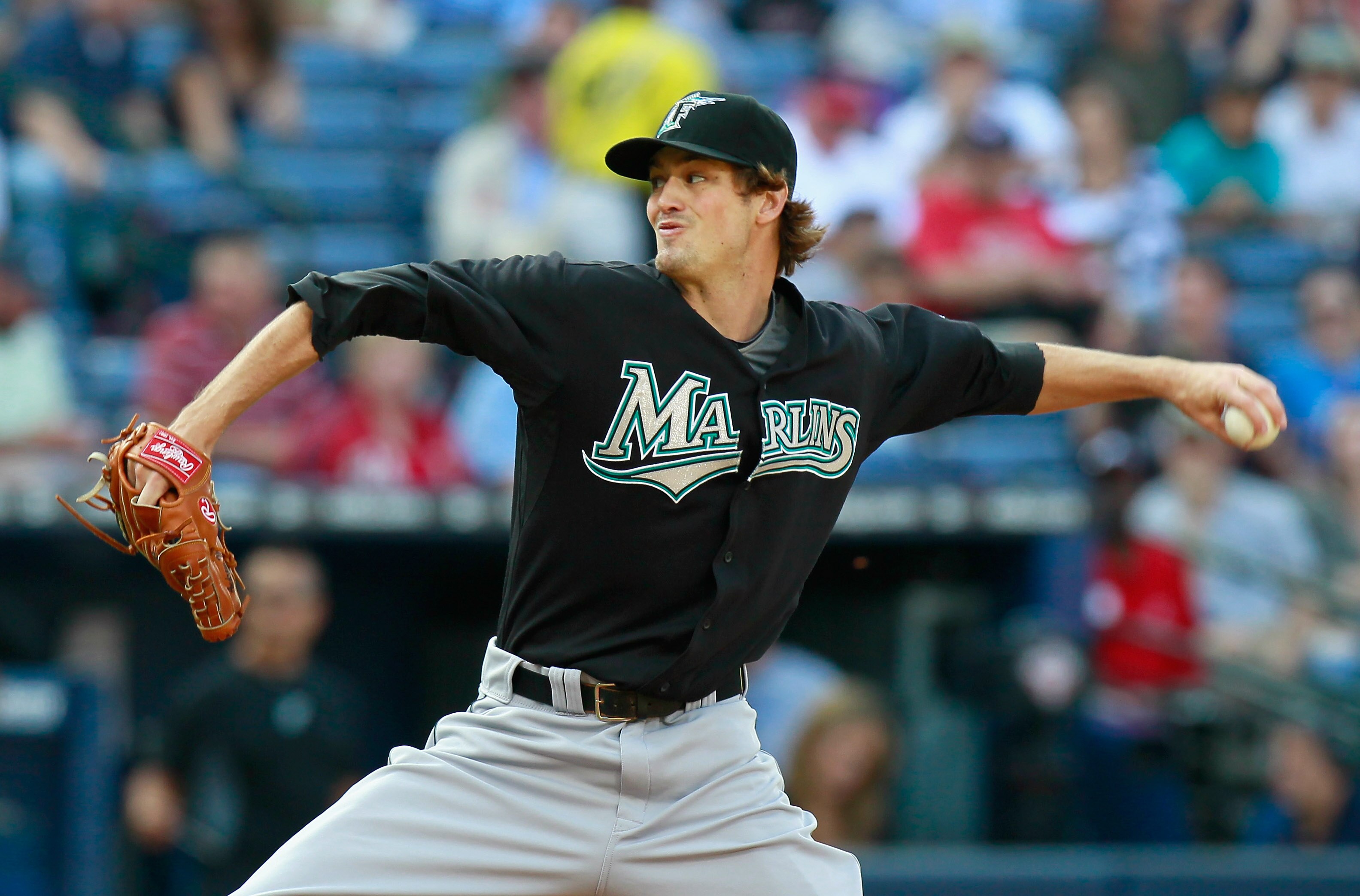 ATLANTA - SEPTEMBER 29:  Starting pitcher Andrew Miller #23 of the Florida Marlins pitches in the first inning to the Atlanta Braves at Turner Field on September 29, 2010 in Atlanta, Georgia.  (Photo by Kevin C. Cox/Getty Images)