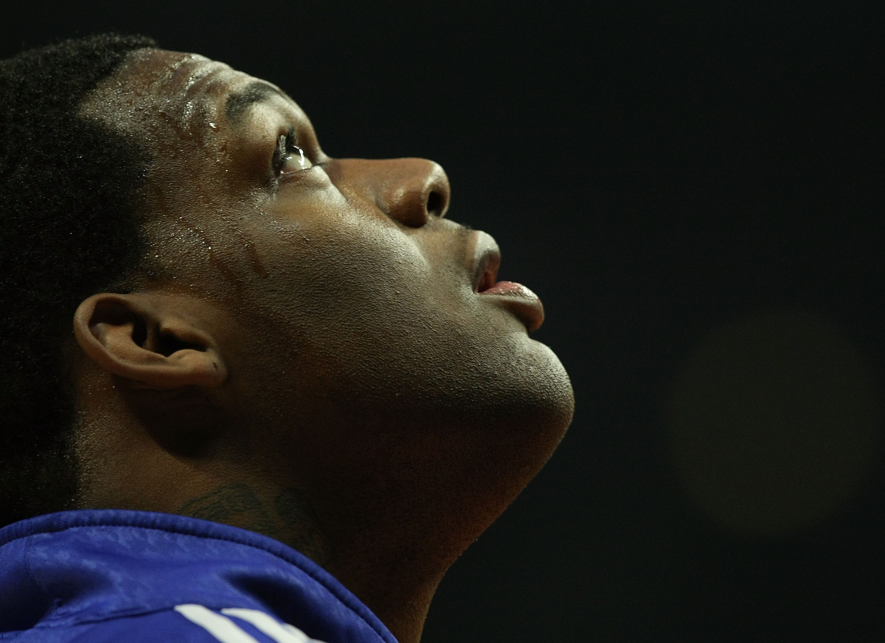 CHICAGO - JANUARY 08: Eddy Curry #34 of the New York Knicks waits for a ball during warm-ups before a game against the Chicago Bulls on January 8, 2008 at the United Center in Chicago, Illinois. The Knicks defeated the Bulls 105-100. NOTE TO USER: User ex