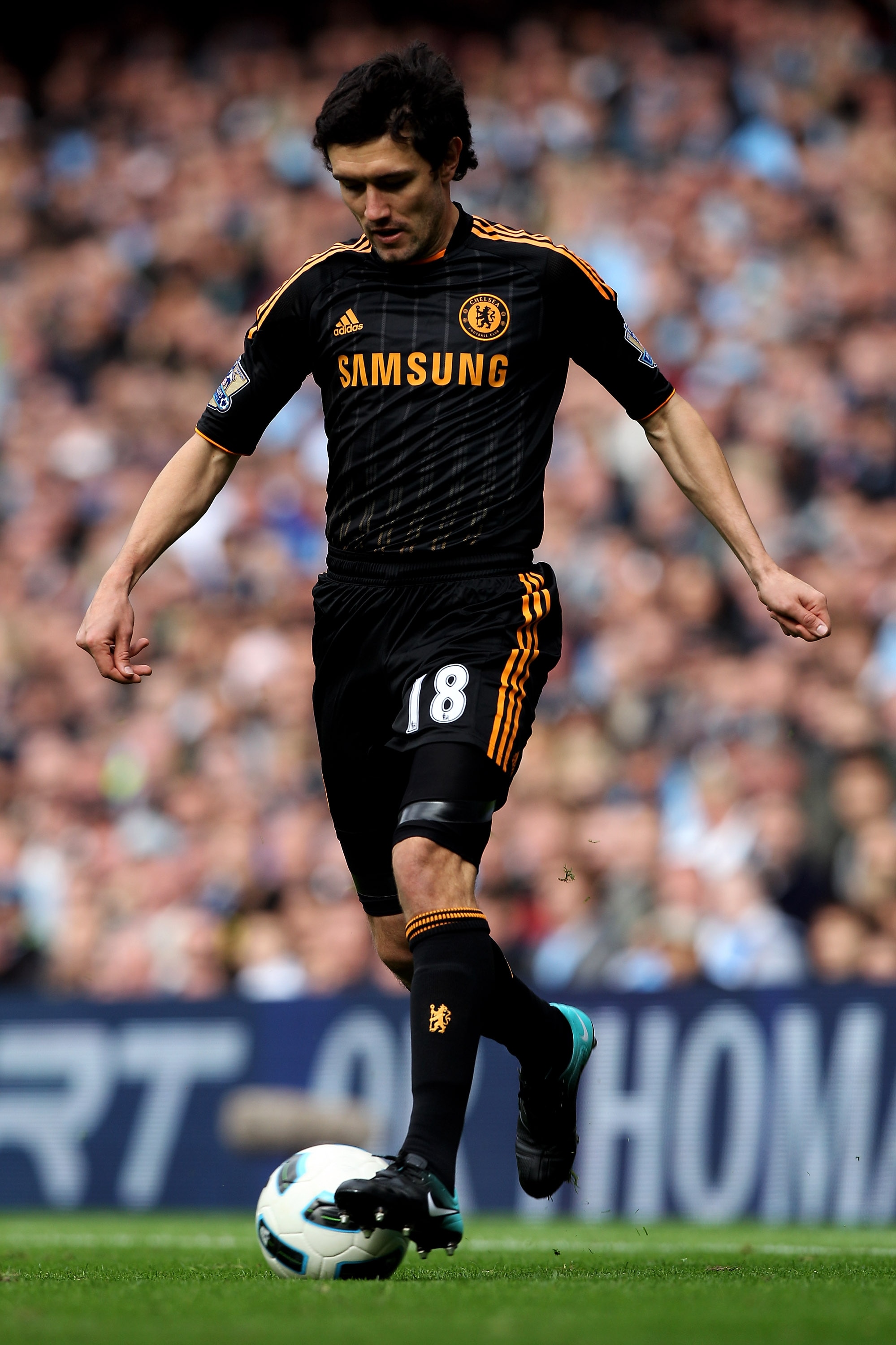 MANCHESTER, ENGLAND - SEPTEMBER 25: Yury Zhirkov of Chelsea in action during the Barclays Premier League match between Manchester City and Chelsea at the City of Manchester Stadium on September 25, 2010 in Manchester, England. (Photo by Michael Steele/ MANCHESTER, ENGLAND - SEPTEMBER 25: Yury Zhirkov of Chelsea in action during the Barclays Premier League match between Manchester City and Chelsea at the City of Manchester Stadium on September 25, 2010 in Manchester, England. (Photo by Michael Steele/