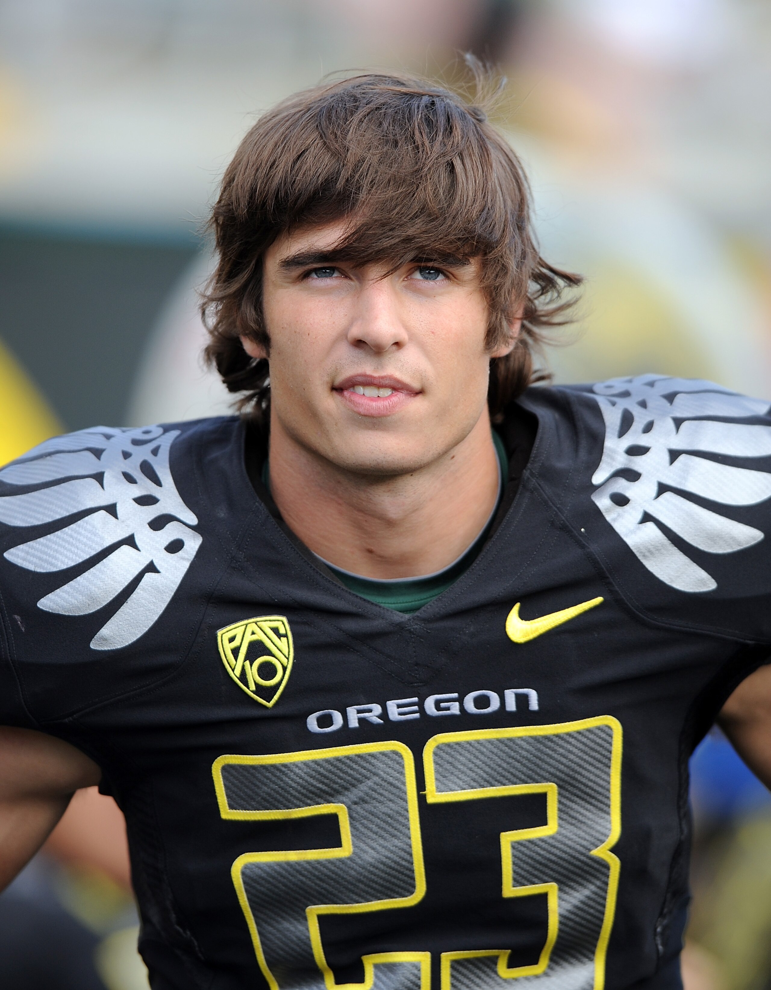 EUGENE, OR - SEPTEMBER 04:  Wide receiver Jeff Maehl #23 of the Oregon Ducks watches the action from the sidelines in the third quarter of the game against the New Mexico Lobos at Autzen Stadium on September 4, 2010 in Eugene, Oregon. Oregon won the game 