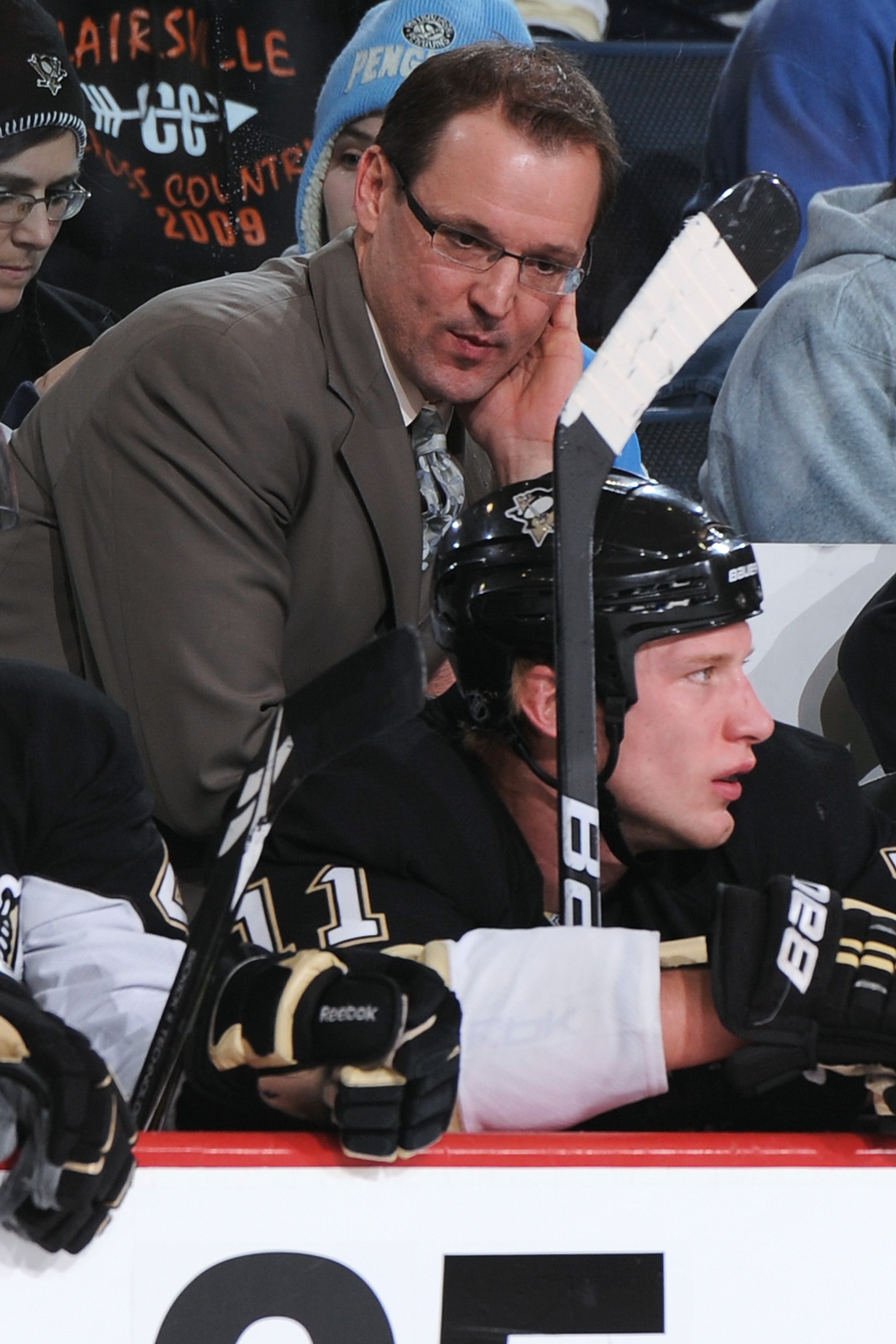PITTSBURGH - JANUARY 21:  Head coach Dan Bylsma of the Pittsburgh Penguins watches his team play against the Washington Capitals on January 21, 2010 at Mellon Arena in Pittsburgh, Pennsylvania.  (Photo by Jamie Sabau/Getty Images)