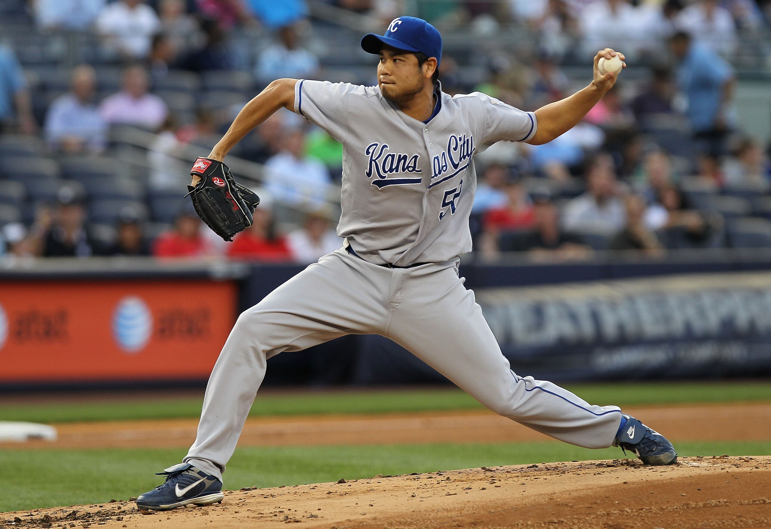 NEW YORK - JULY 22: Bruce Chen #52 of the Kansas City Royals pitches against the New York Yankees at Yankee Stadium on July 22, 2010 in the Bronx borough of New York City. (Photo by Nick Laham/Getty Images) NEW YORK - JULY 22: Bruce Chen #52 of the Kansas City Royals pitches against the New York Yankees at Yankee Stadium on July 22, 2010 in the Bronx borough of New York City. (Photo by Nick Laham/Getty Images)