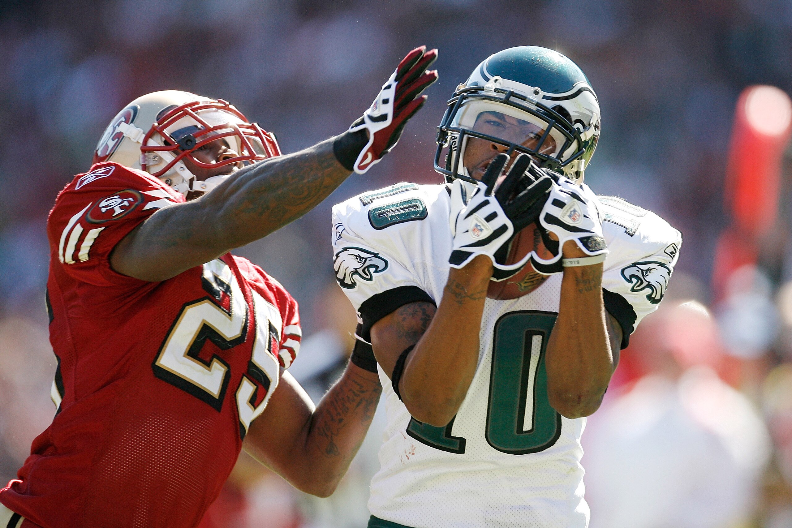 SAN FRANCISCO - OCTOBER 12:  Wide receiver DeSean Jackson #10 of the Philadelphia Eagles catches a 27-yard pass in front of defensive back Tarell Brown #25 of the San Francisco 49ers during their game on October 12, 2008 at Candlestick Park in San Francis