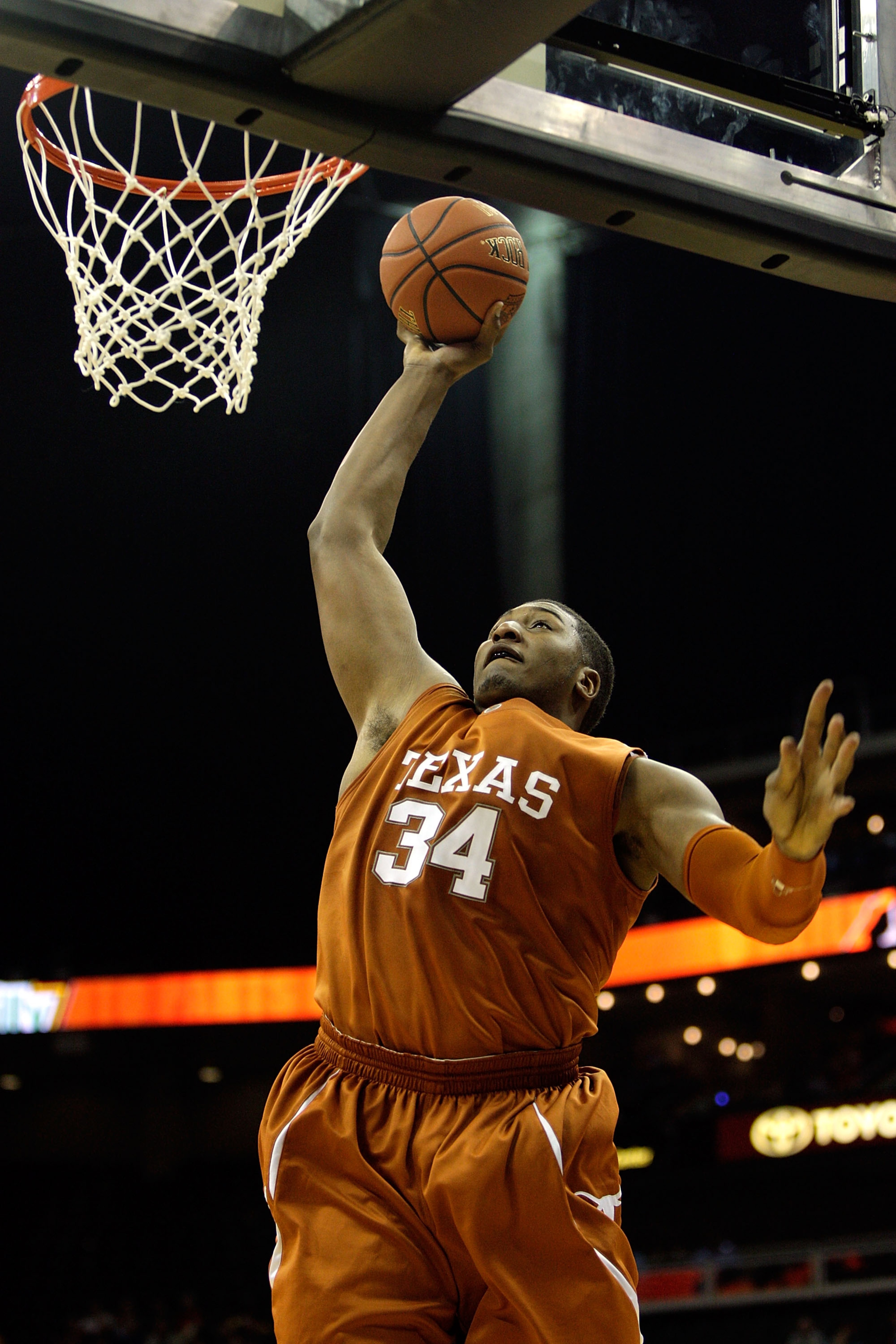KANSAS CITY, MO - NOVEMBER 23: Dexter Pittman #34 of the Texas Longhorns goes in for a dunk during the CBE Classic semifinal game against the Iowa Hawkeyes on November 23, 2009 at Sprint Center in Kansas City, Missouri. (Photo by Jamie Squire/Getty Imag KANSAS CITY, MO - NOVEMBER 23: Dexter Pittman #34 of the Texas Longhorns goes in for a dunk during the CBE Classic semifinal game against the Iowa Hawkeyes on November 23, 2009 at Sprint Center in Kansas City, Missouri. (Photo by Jamie Squire/Getty Imag