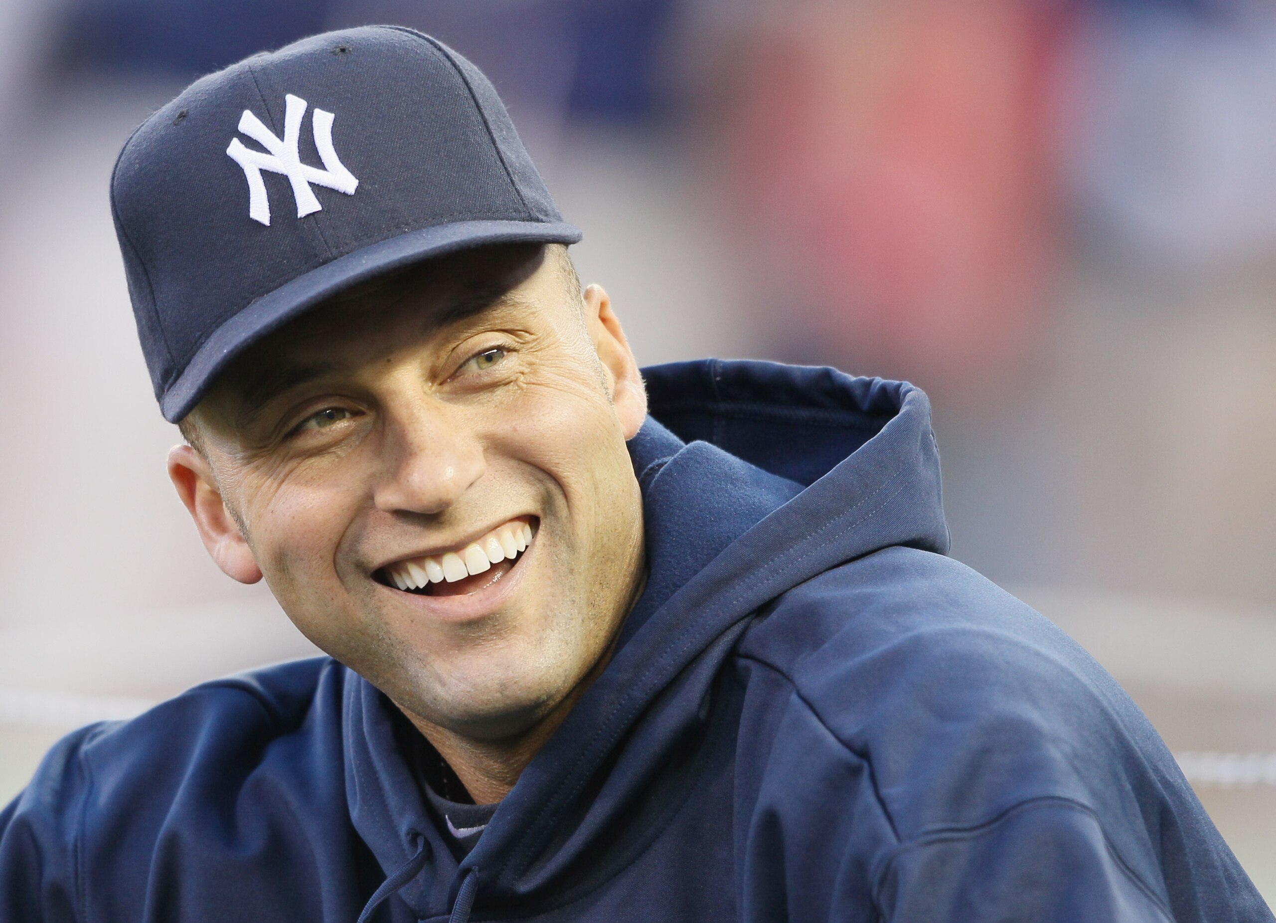 MINNEAPOLIS - OCTOBER 06:  Derek Jeter #2 of the New York Yankees looks on during batting practice before game one of the ALDS against the Minnesota Twins on October 6, 2010 at Target Field in Minneapolis, Minnesota.  (Photo by Elsa/Getty Images)