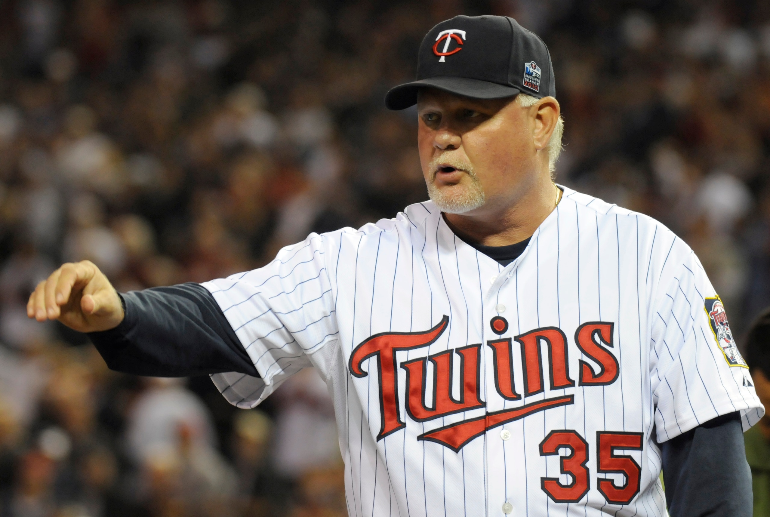 MINNEAPOLIS, MN - OCTOBER 6: Ron Gardenhire #35 of the Minnesota Twins gestures prior to game one of the ALDS game against the New York Yankees on October 6, 2010 at Target Field in Minneapolis, Minnesota. (Photo by Hannah Foslien /Getty Images)