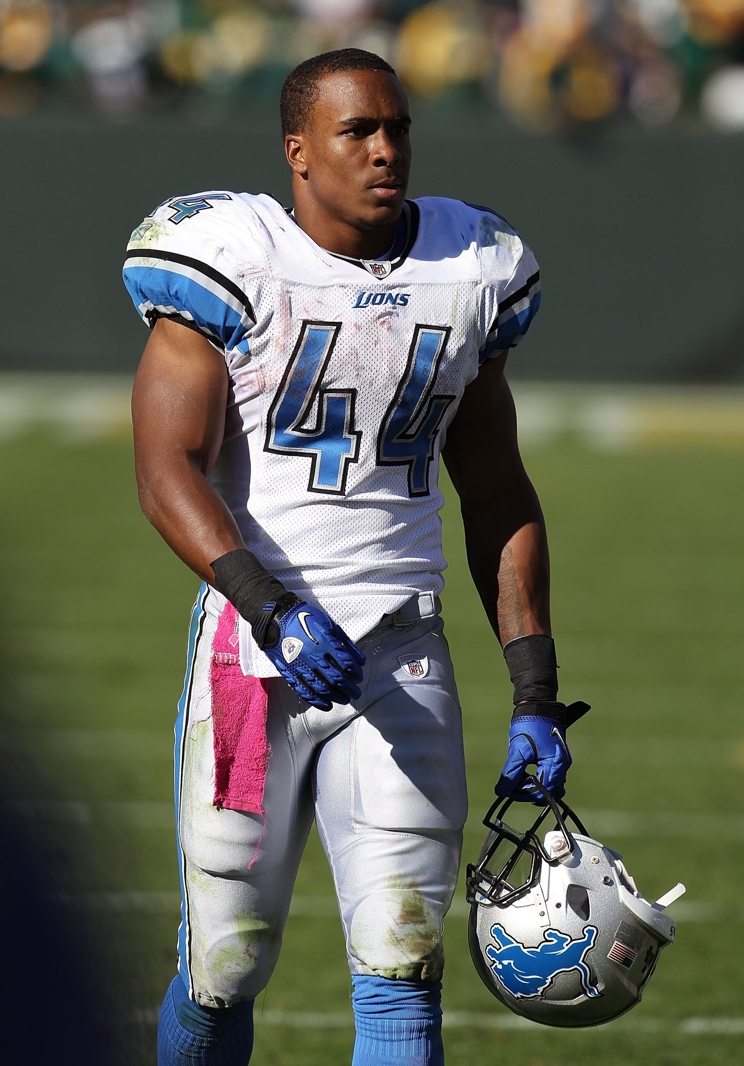 GREEN BAY, WI - OCTOBER 03: Jahvid Best #44 of the Detroit Lions walks off of the field after a loss to the Green Bay Packers at Lambeau Field on October 3, 2010 in Green Bay, Wisconsin. The Packers defeated the Lions 28-26. (Photo by Jonathan Daniel/Gett